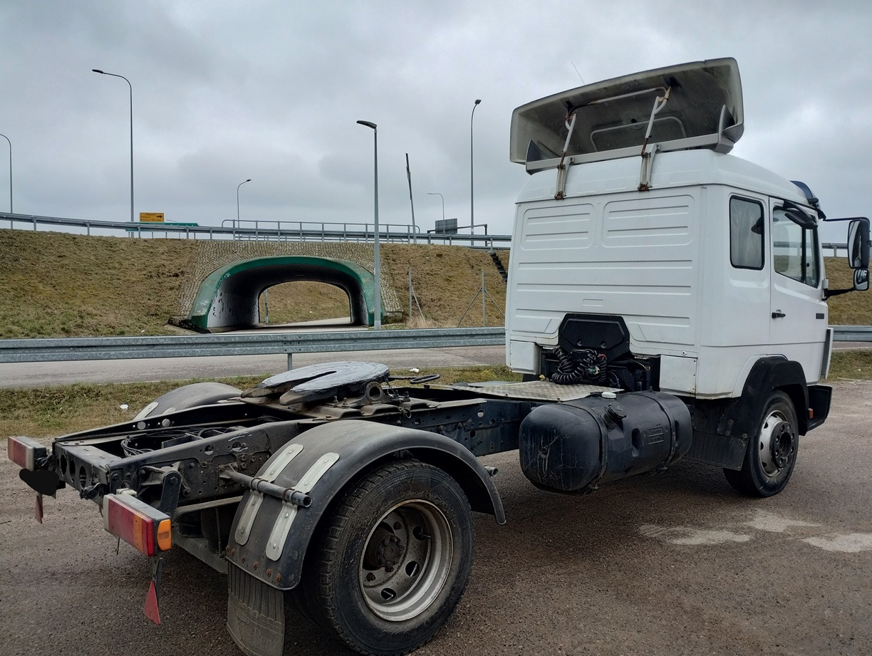 Tracteur routier MERCEDES BENZ 1120 S + NACZEPA 1-OSIOWA TRAILER: photos 9 Tracteur routier MERCEDES BENZ 1120 S + NACZEPA 1-OSIOWA TRAILER: photos 9