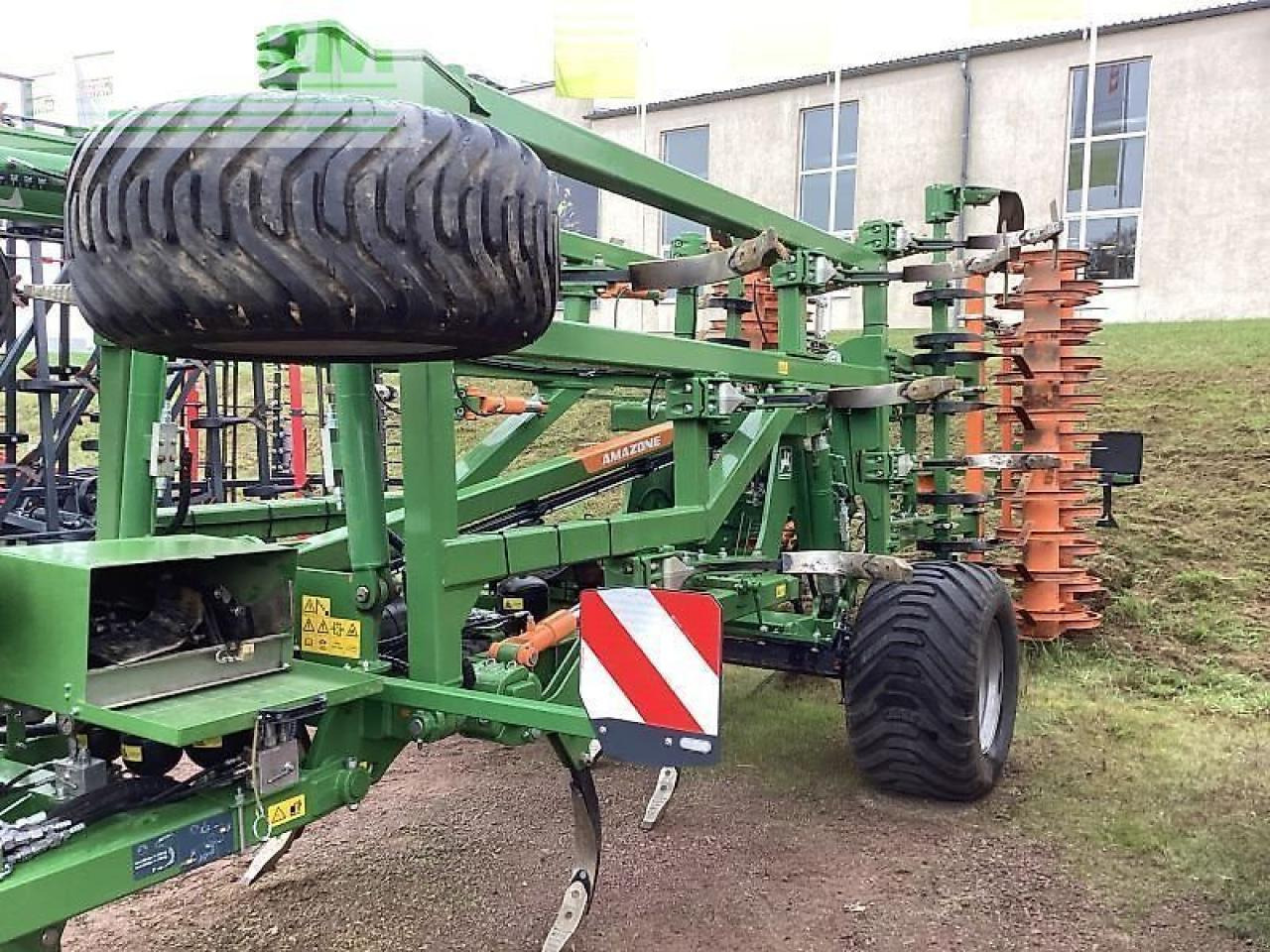 Amazone grubber cenius 5003-2tx - Bineuse: photos 1 Amazone grubber cenius 5003-2tx - Bineuse: photos 1