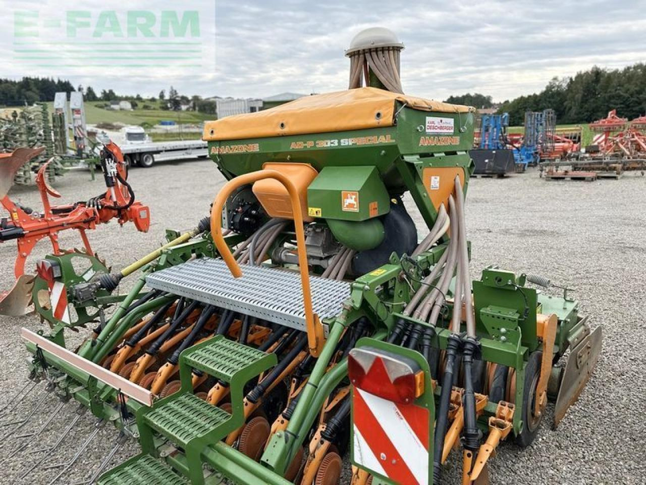 Amazone kg 3000 / ad-p 303 säkombination pneum. - Combiné de semis: photos 3 Amazone kg 3000 / ad-p 303 säkombination pneum. - Combiné de semis: photos 3