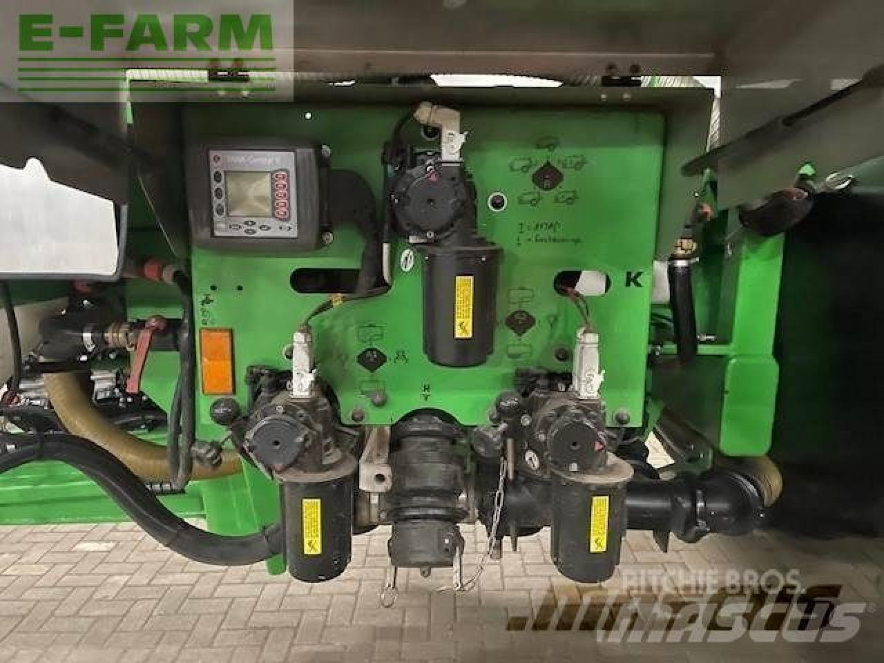 Pulvérisateur traîné CHD f7039 39m 7000l veldspuit: photos 10 Pulvérisateur traîné CHD f7039 39m 7000l veldspuit: photos 10