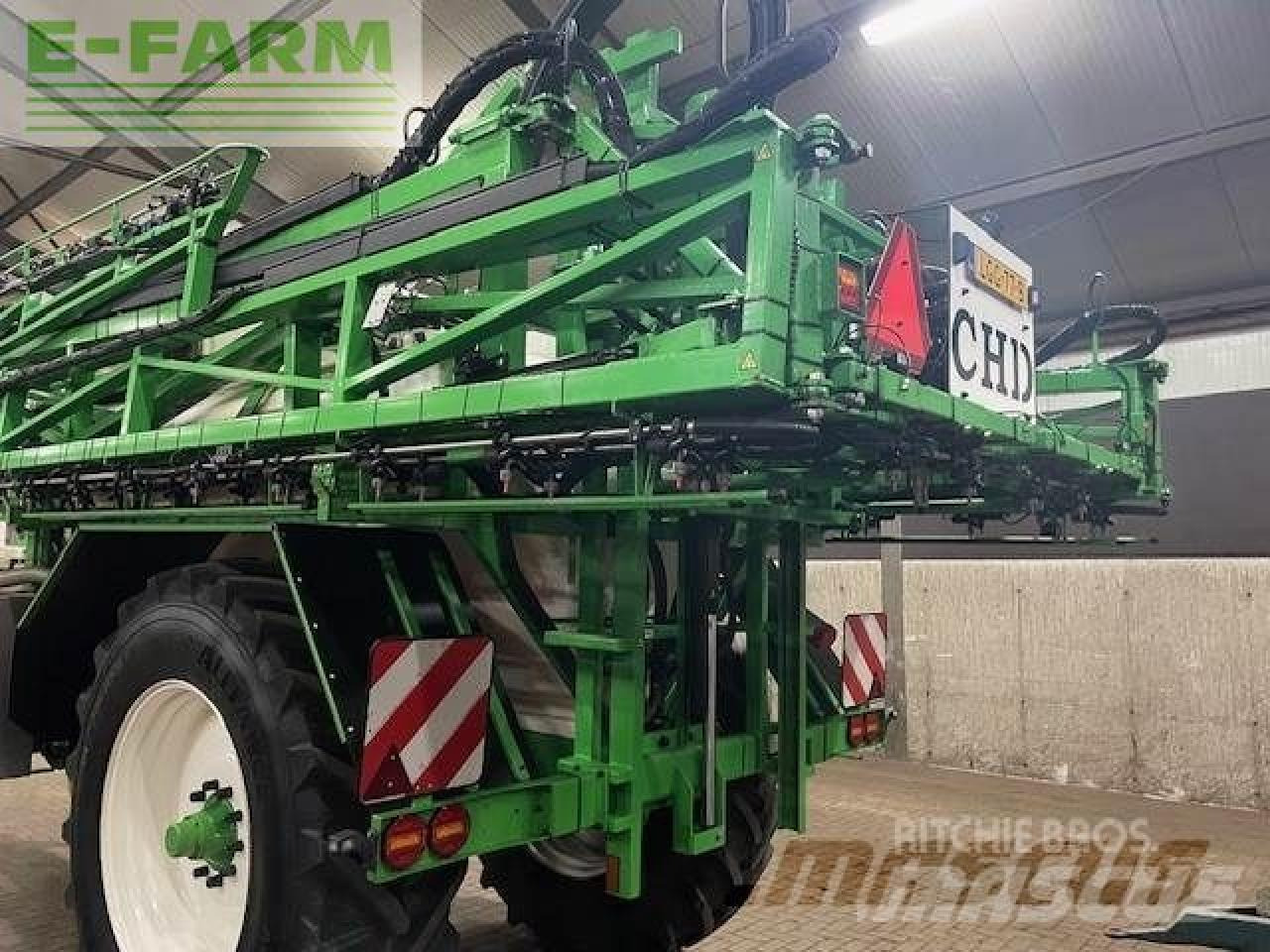 Pulvérisateur traîné CHD f7039 39m 7000l veldspuit: photos 9 Pulvérisateur traîné CHD f7039 39m 7000l veldspuit: photos 9