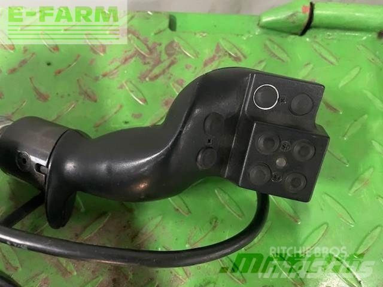 Pulvérisateur traîné CHD f7039 39m 7000l veldspuit: photos 14 Pulvérisateur traîné CHD f7039 39m 7000l veldspuit: photos 14