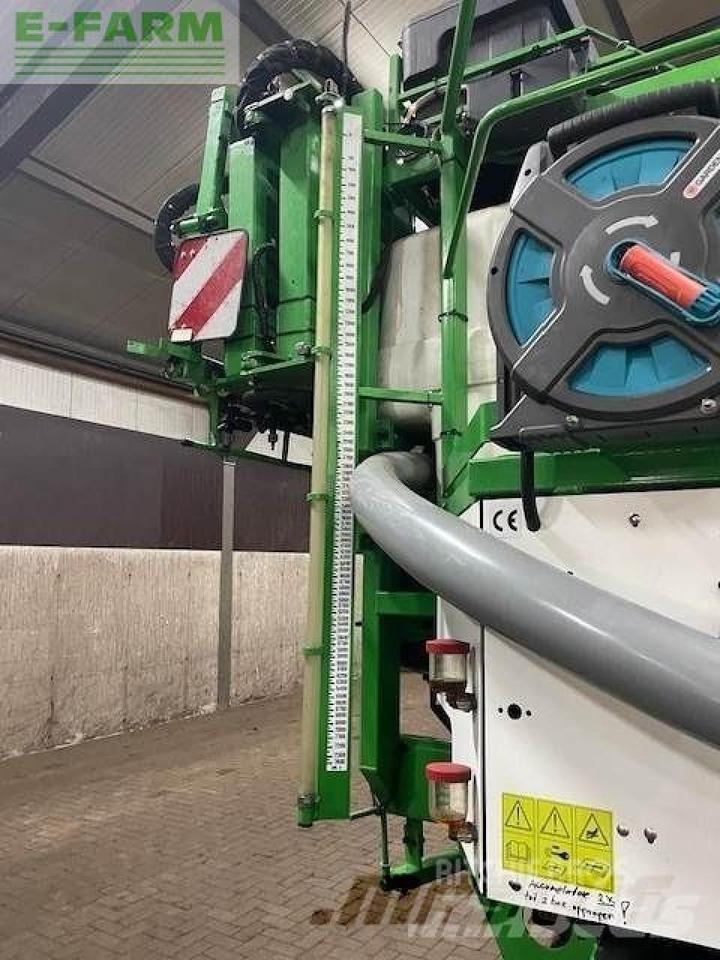 Pulvérisateur traîné CHD f7039 39m 7000l veldspuit: photos 7 Pulvérisateur traîné CHD f7039 39m 7000l veldspuit: photos 7