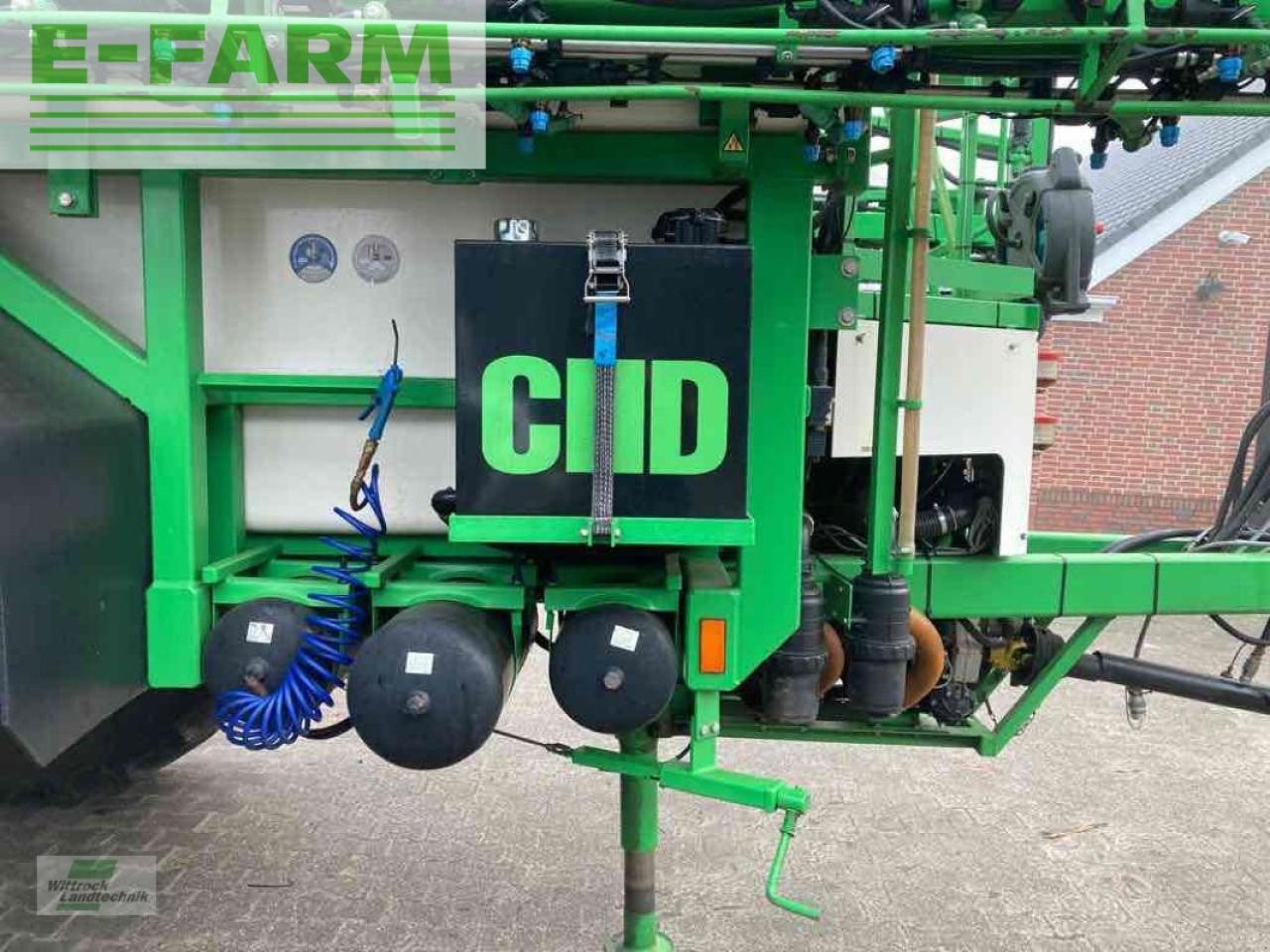 CHD f7039a - Pulvérisateur traîné: photos 3 CHD f7039a - Pulvérisateur traîné: photos 3