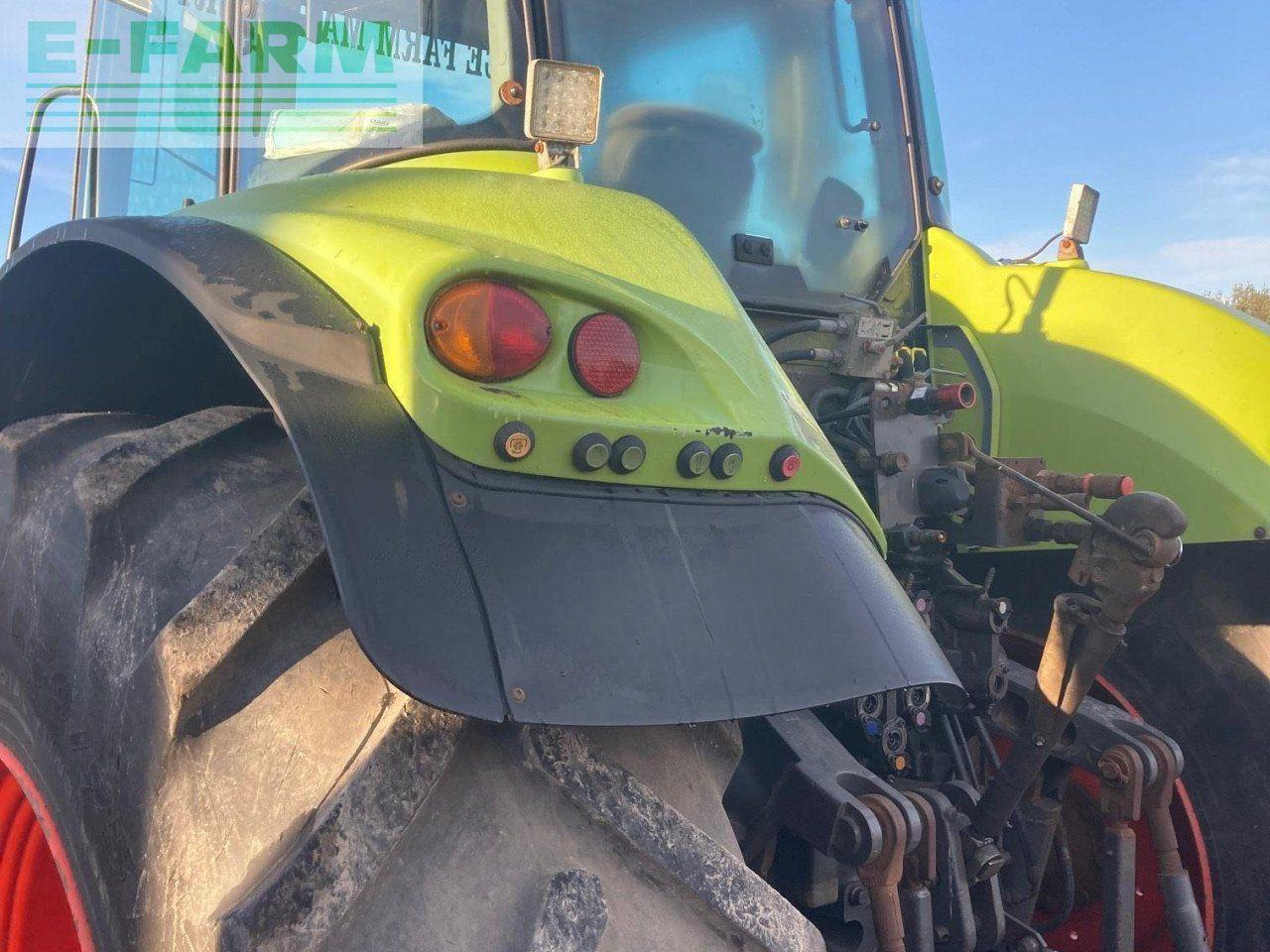 CLAAS AXION 810 CEBIS - Tracteur agricole: photos 4 CLAAS AXION 810 CEBIS - Tracteur agricole: photos 4