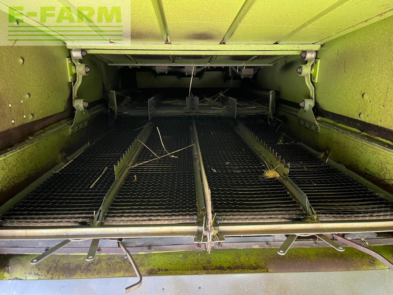 CLAAS Dominator 98 SL Maxi - Moissonneuse-batteuse: photos 5 CLAAS Dominator 98 SL Maxi - Moissonneuse-batteuse: photos 5