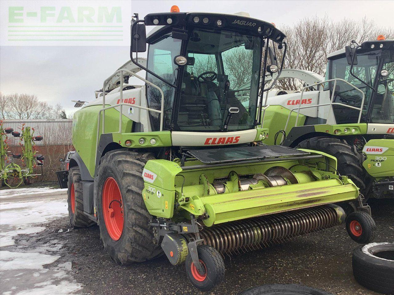 CLAAS JAGUAR 980 4WD - Ensileuse: photos 2 CLAAS JAGUAR 980 4WD - Ensileuse: photos 2