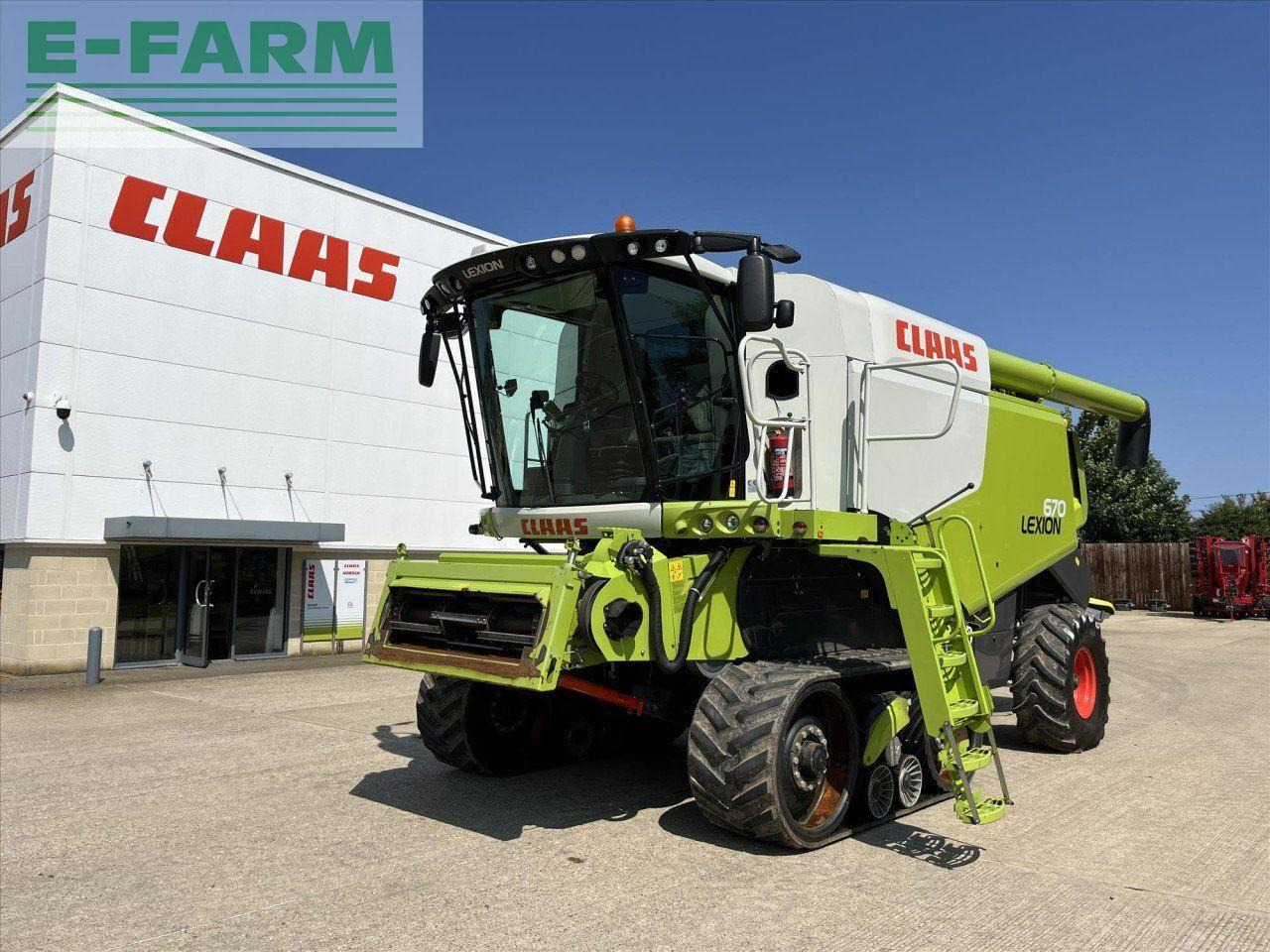 CLAAS LEXION 670 TT - Moissonneuse-batteuse: photos 1 CLAAS LEXION 670 TT - Moissonneuse-batteuse: photos 1