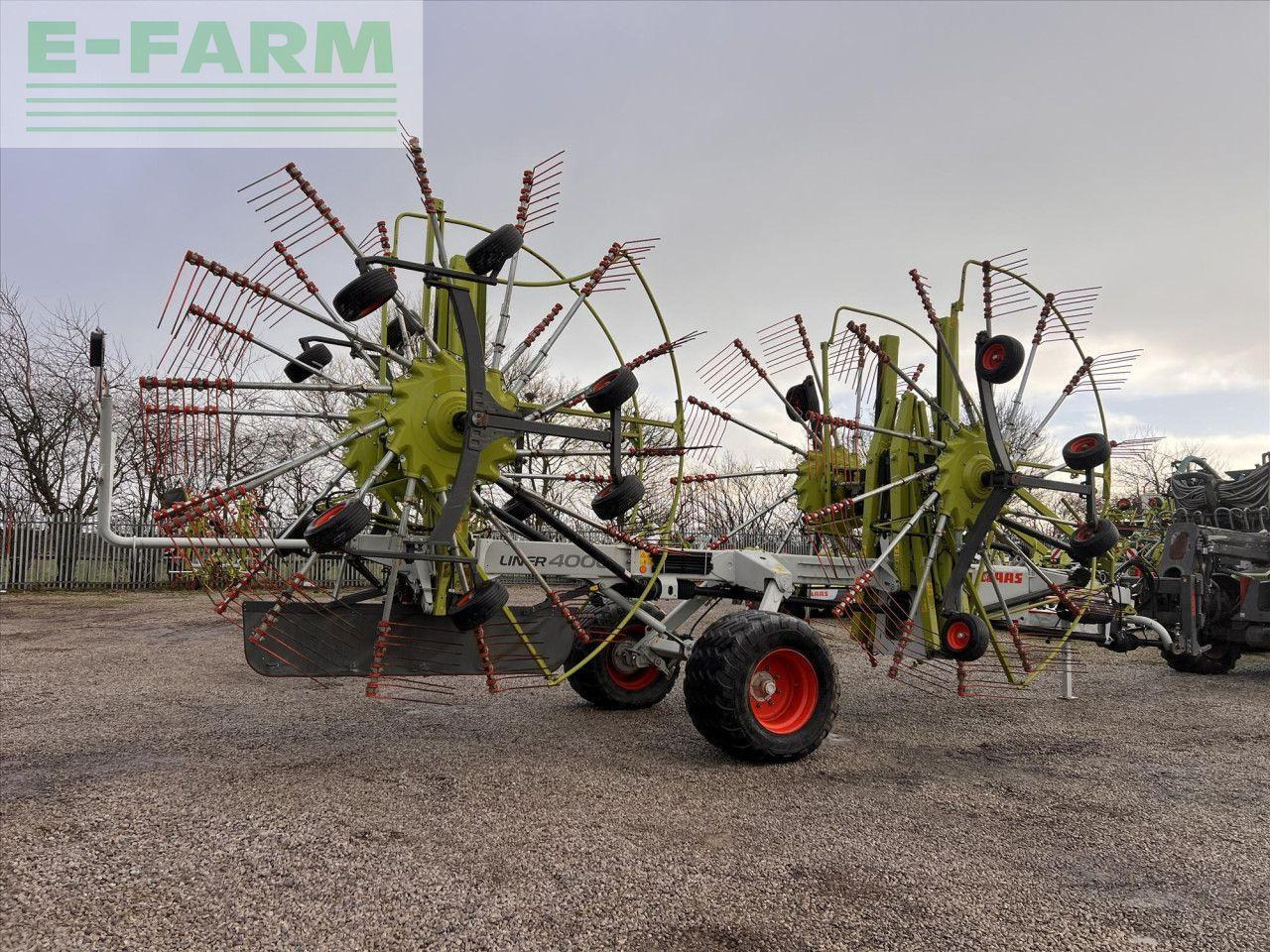 CLAAS LINER 4000 HH - Faneuse: photos 1 CLAAS LINER 4000 HH - Faneuse: photos 1