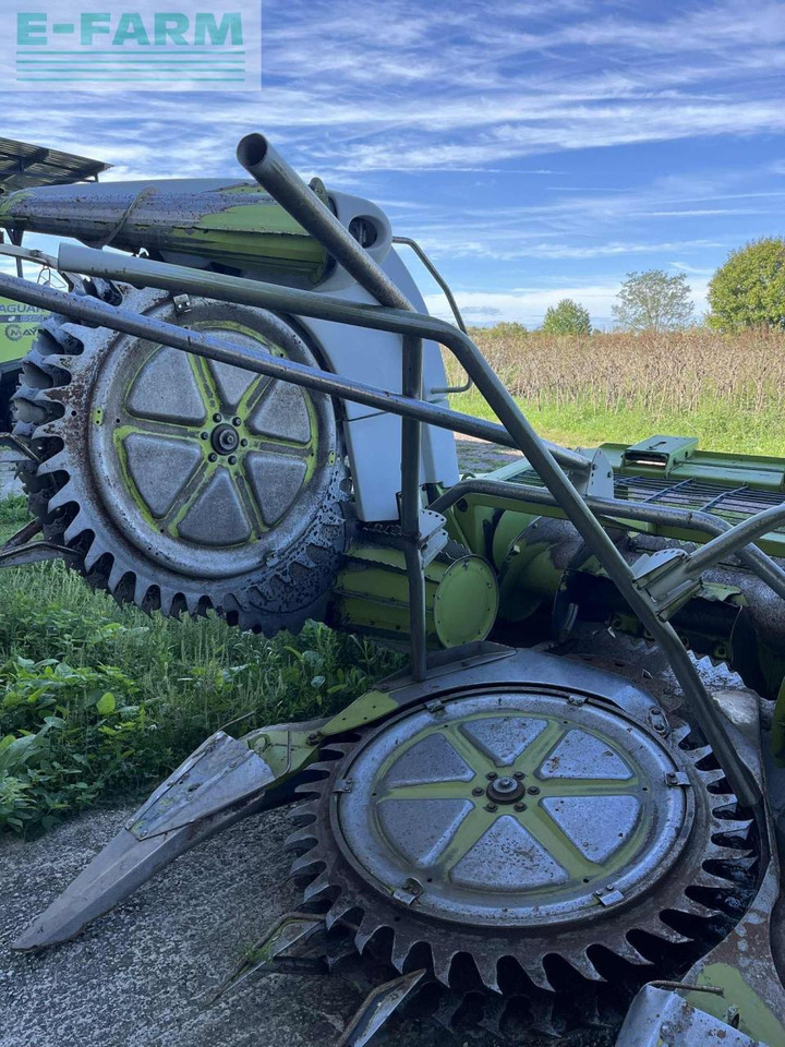 CLAAS RU 450 - Accessoire aux ensileuses: photos 3 CLAAS RU 450 - Accessoire aux ensileuses: photos 3