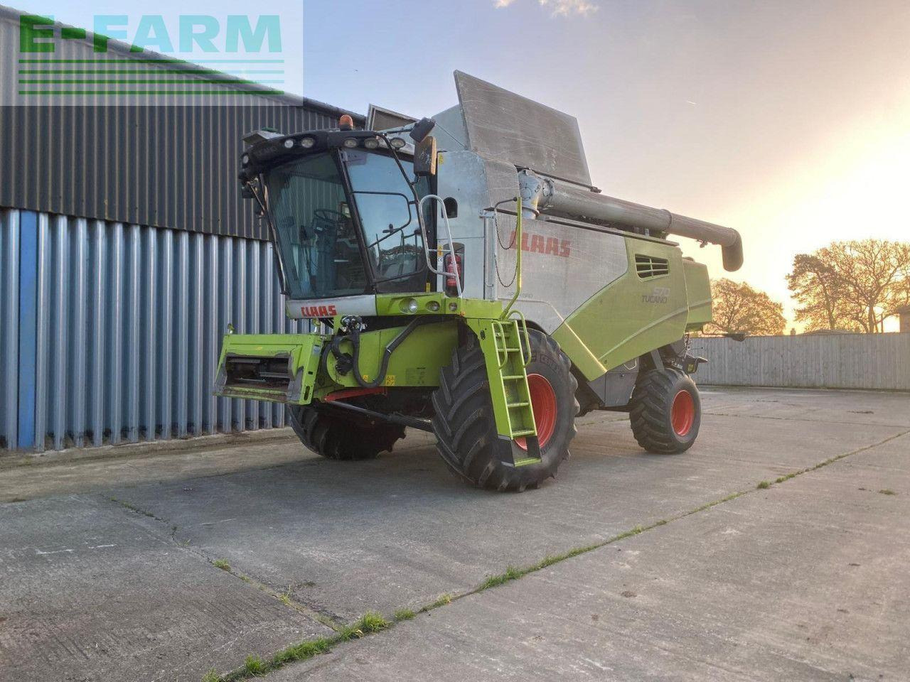 CLAAS TUCANO 570 - Moissonneuse-batteuse: photos 3 CLAAS TUCANO 570 - Moissonneuse-batteuse: photos 3