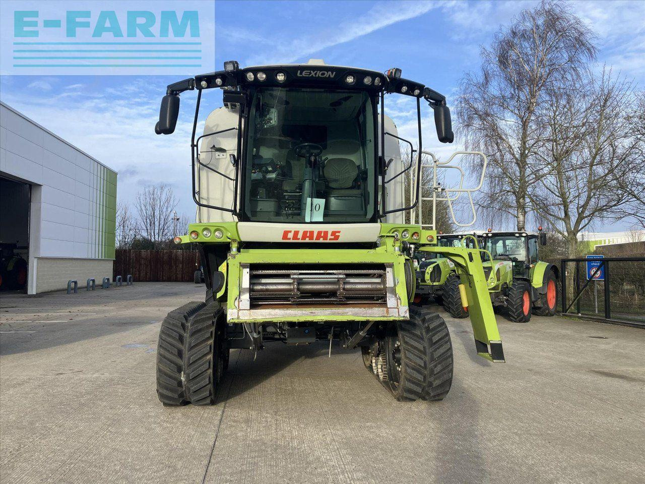 CLAAS USED 2018 LEXION 770TT - Moissonneuse-batteuse: photos 2 CLAAS USED 2018 LEXION 770TT - Moissonneuse-batteuse: photos 2