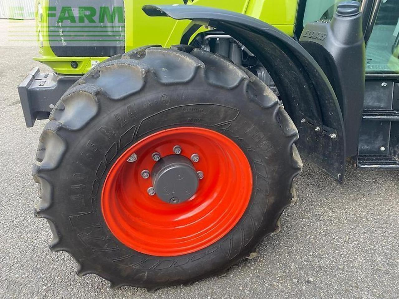 Tracteur agricole CLAAS arion 420: photos 11