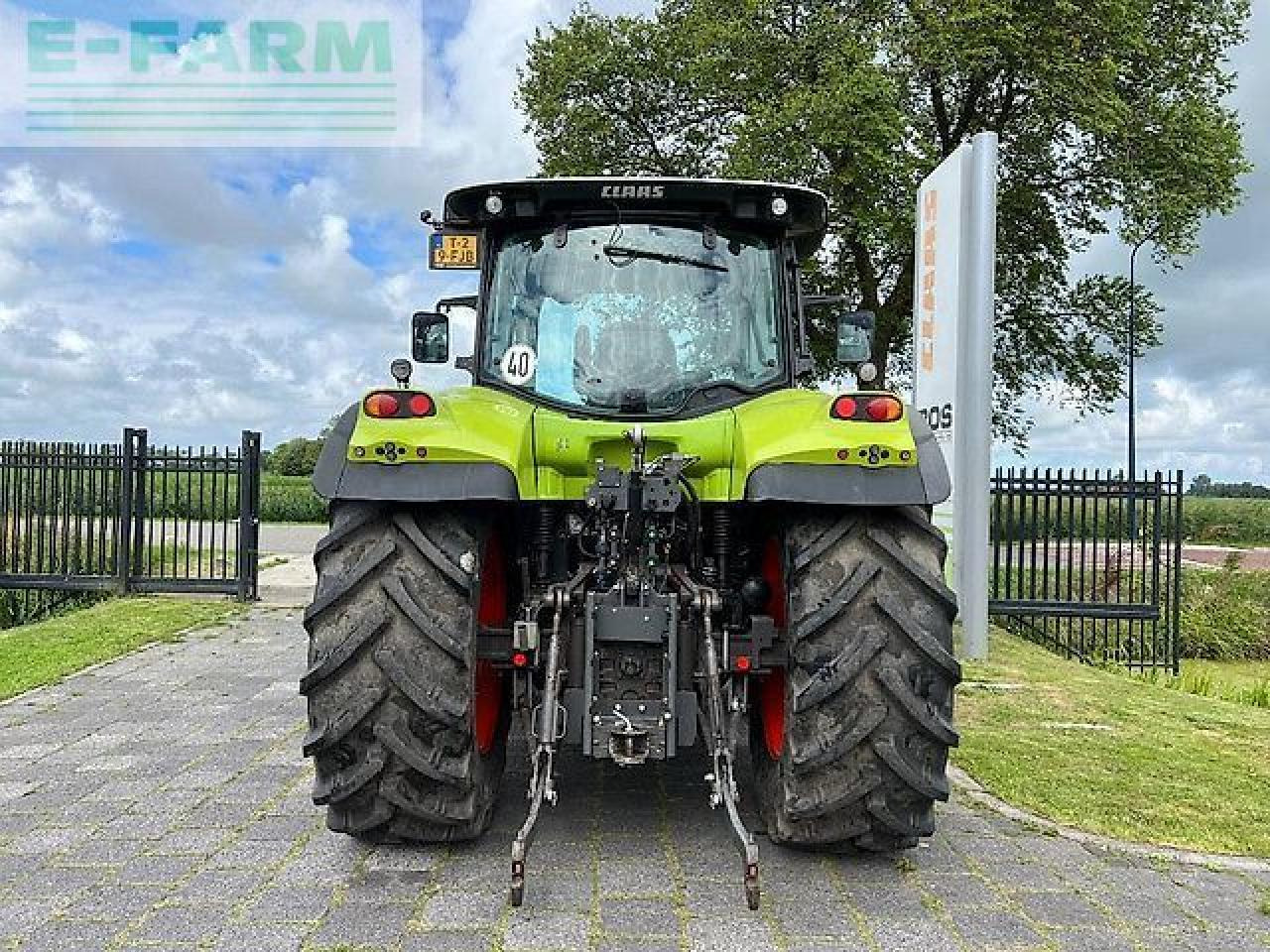 CLAAS arion 530 cis CIS - Tracteur agricole: photos 3 CLAAS arion 530 cis CIS - Tracteur agricole: photos 3