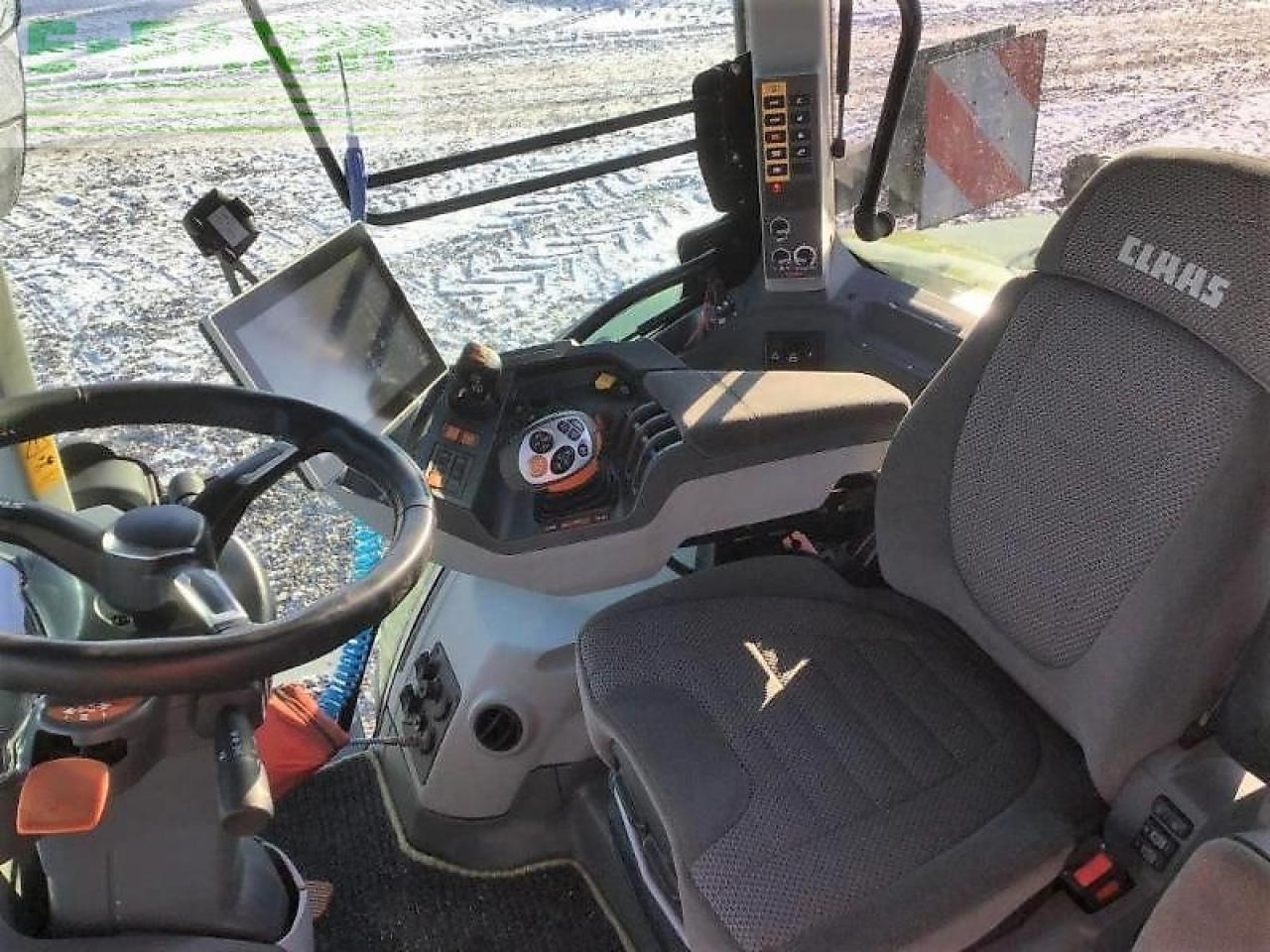 Tracteur agricole CLAAS arion 550 cmatic CMATIC: photos 8