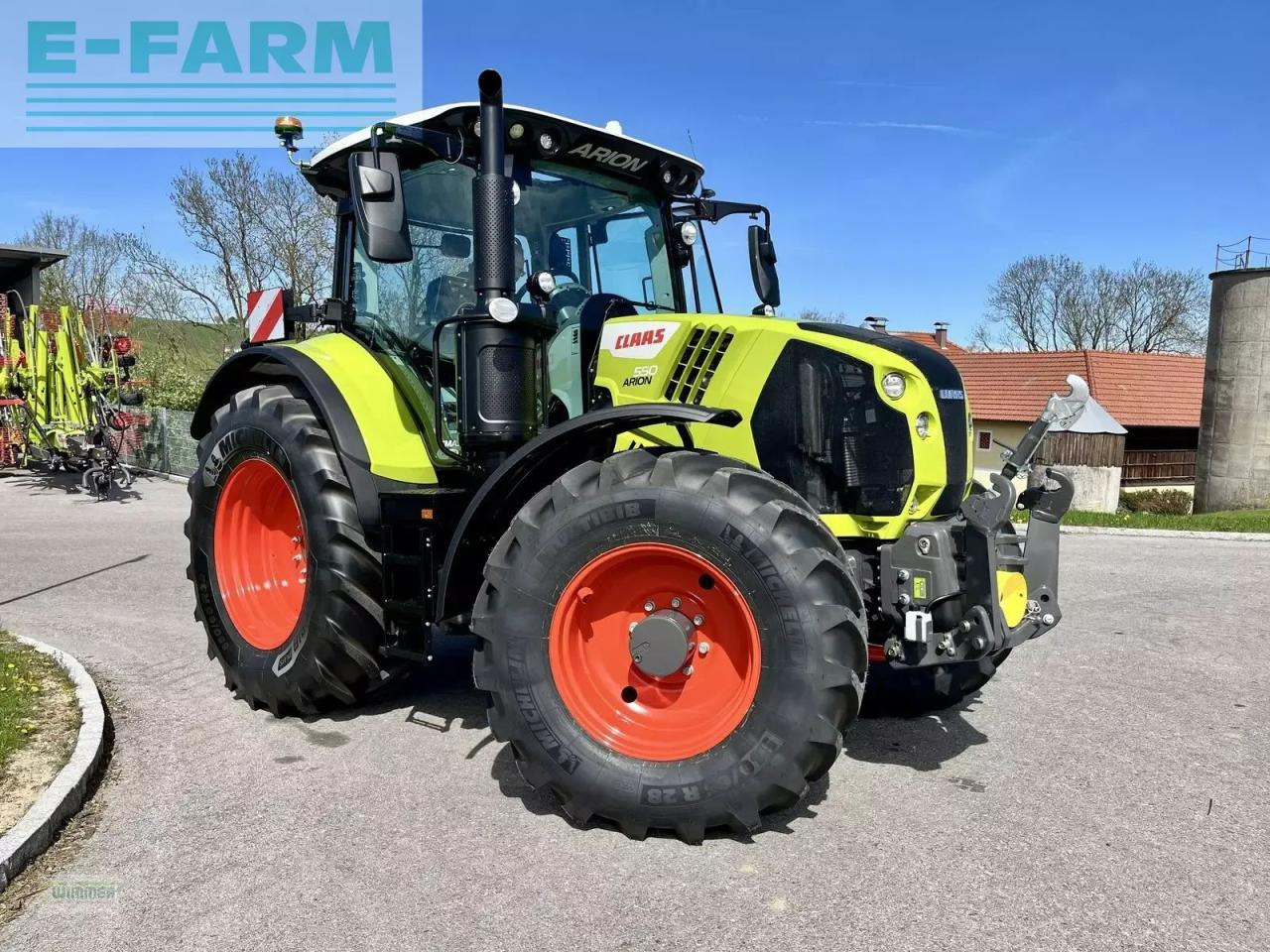 CLAAS arion 550 cmatic cbis CMATIC CEBIS - Tracteur agricole: photos 1 CLAAS arion 550 cmatic cbis CMATIC CEBIS - Tracteur agricole: photos 1