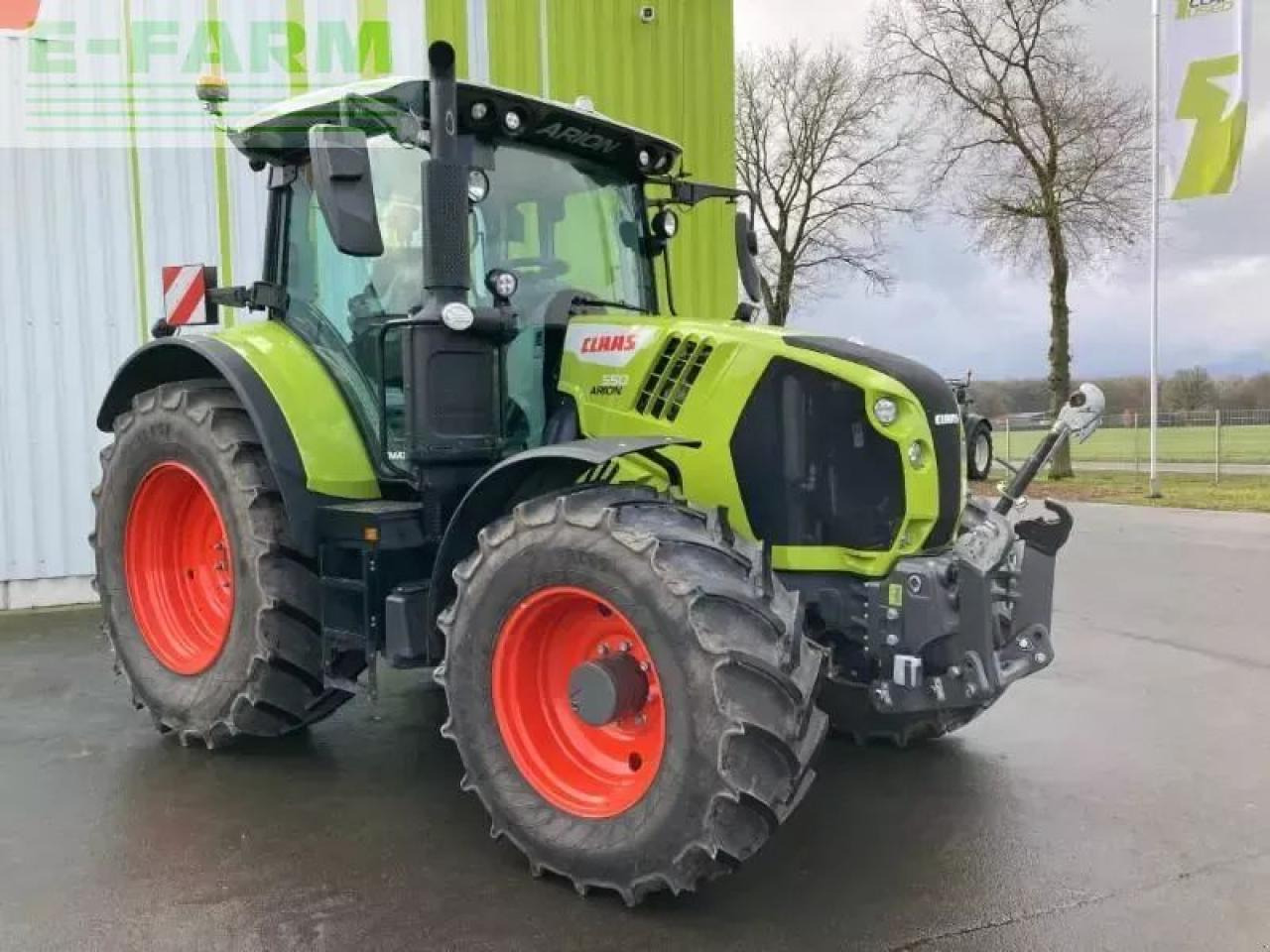 CLAAS arion 550 cmatic cebis CMATIC CEBIS - Tracteur agricole: photos 3 CLAAS arion 550 cmatic cebis CMATIC CEBIS - Tracteur agricole: photos 3