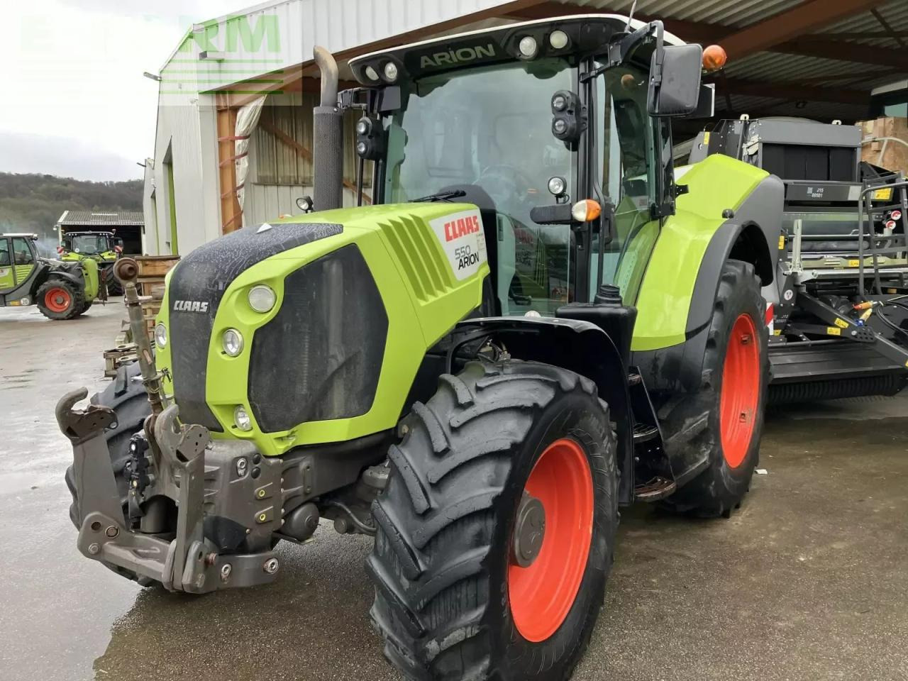CLAAS arion 550 t4i cis CIS - Tracteur agricole: photos 1 CLAAS arion 550 t4i cis CIS - Tracteur agricole: photos 1