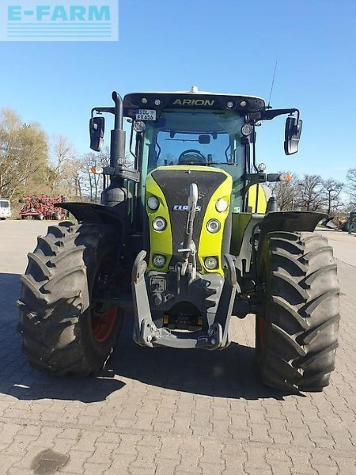CLAAS arion 650 cis + - Tracteur agricole: photos 4 CLAAS arion 650 cis + - Tracteur agricole: photos 4