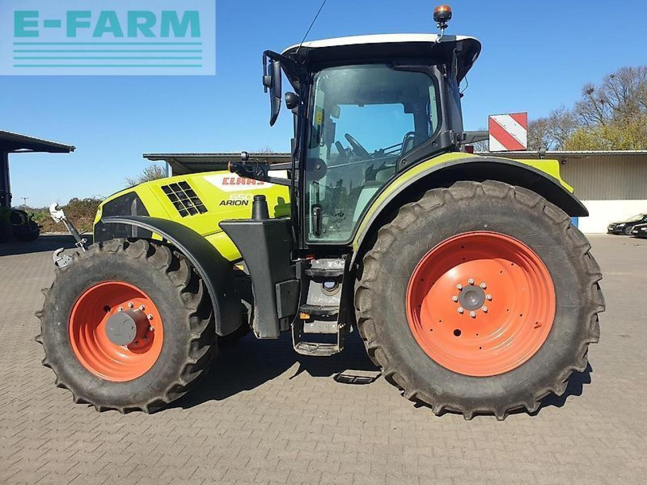 CLAAS arion 650 cis + - Tracteur agricole: photos 1 CLAAS arion 650 cis + - Tracteur agricole: photos 1