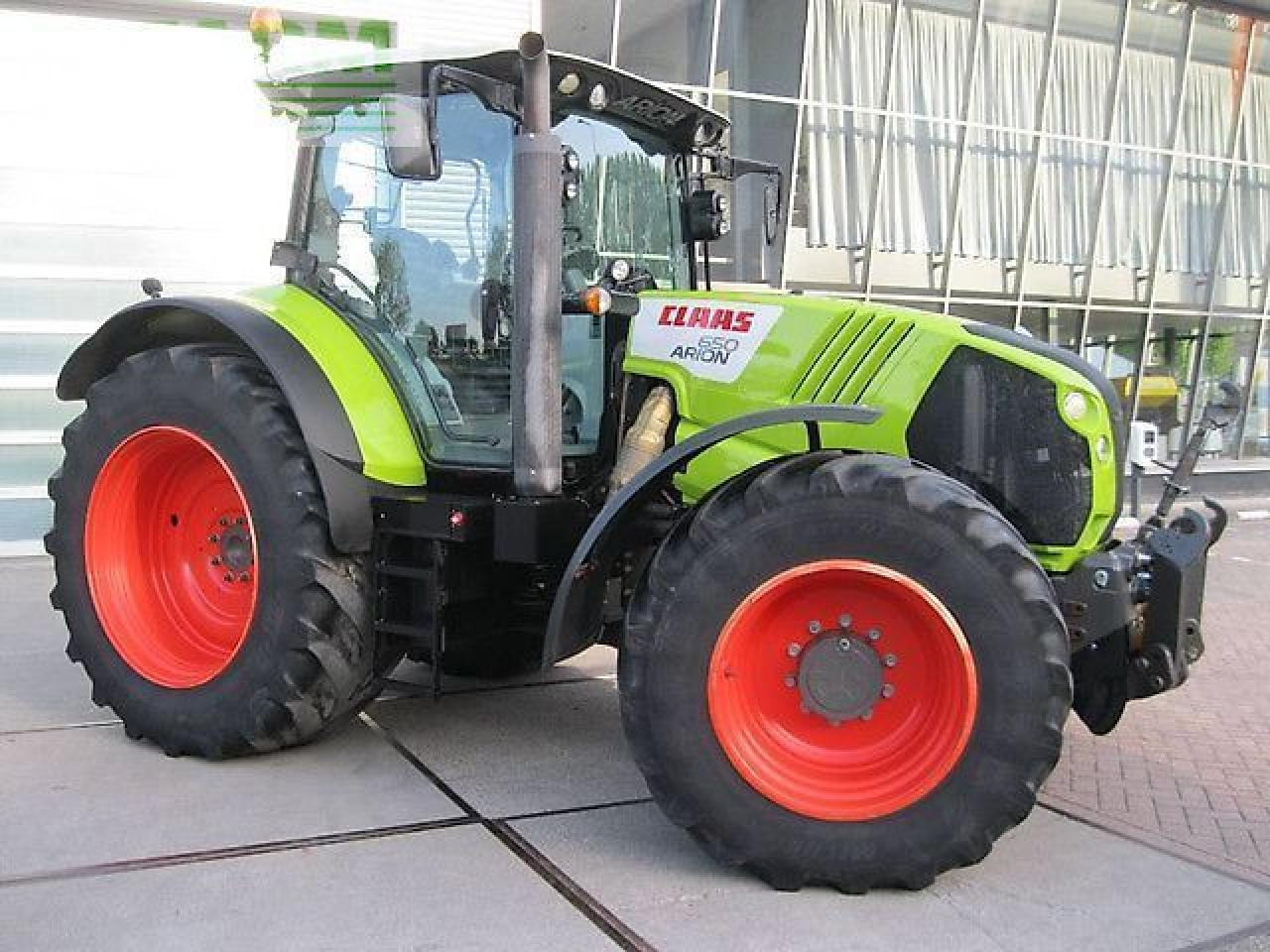 CLAAS arion 650 cis CIS - Tracteur agricole: photos 5 CLAAS arion 650 cis CIS - Tracteur agricole: photos 5