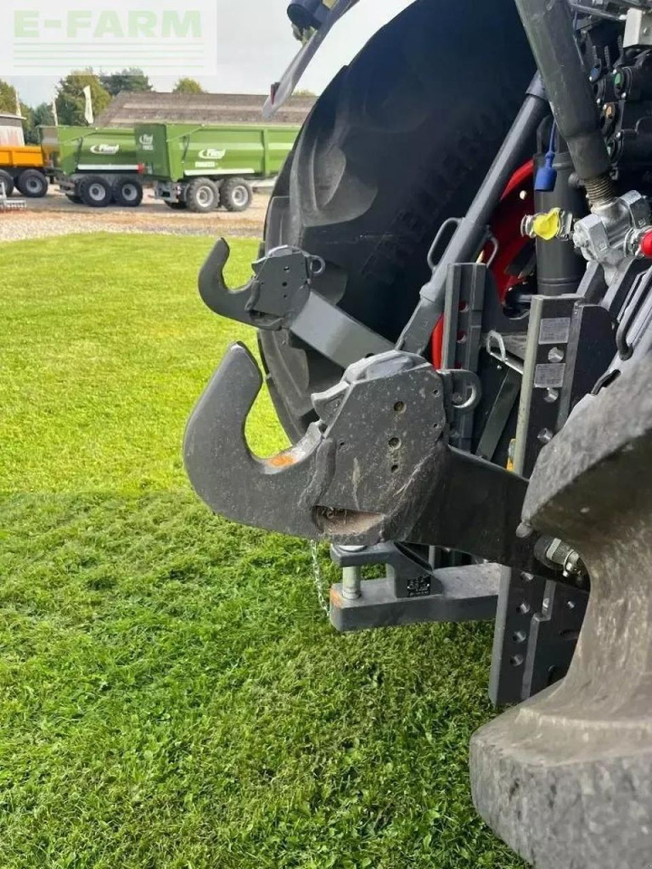 Tracteur agricole CLAAS axio 960: photos 10 Tracteur agricole CLAAS axio 960: photos 10