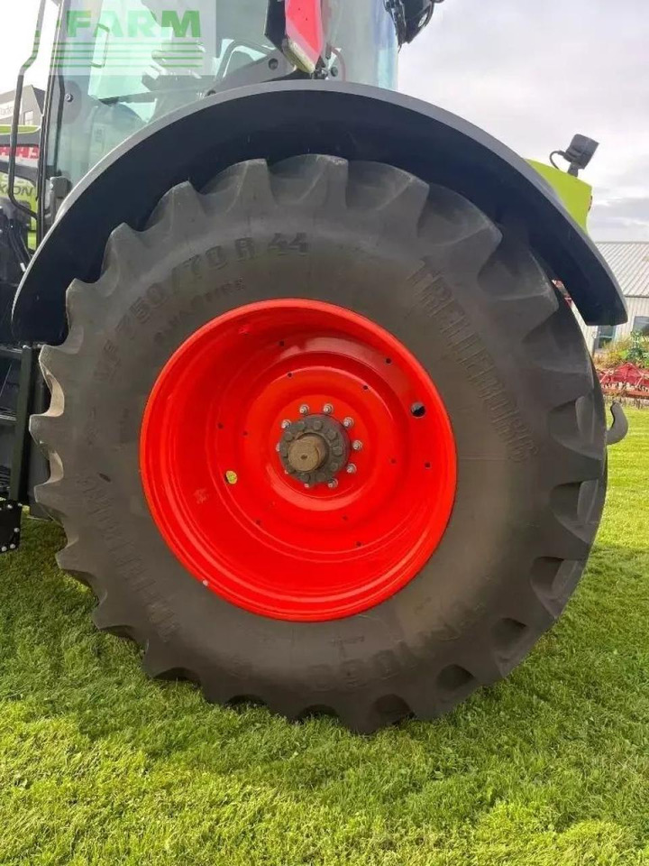 Tracteur agricole CLAAS axio 960: photos 16 Tracteur agricole CLAAS axio 960: photos 16