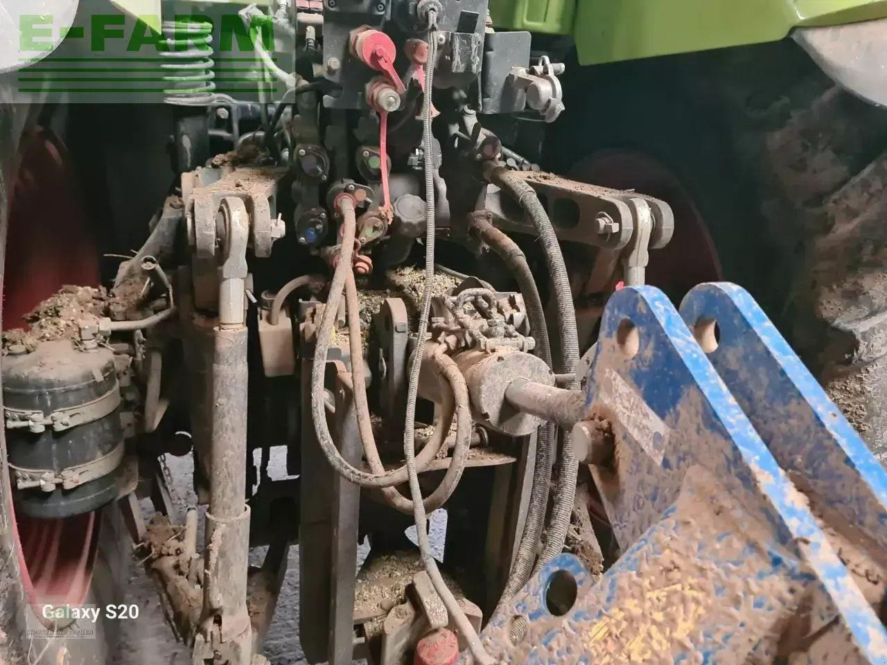 CLAAS axion 810 - Tracteur agricole: photos 5 CLAAS axion 810 - Tracteur agricole: photos 5