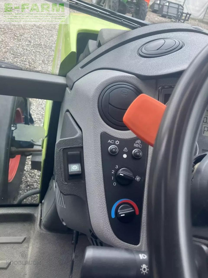 Tracteur agricole CLAAS axion 810 c-matic CMATIC: photos 11