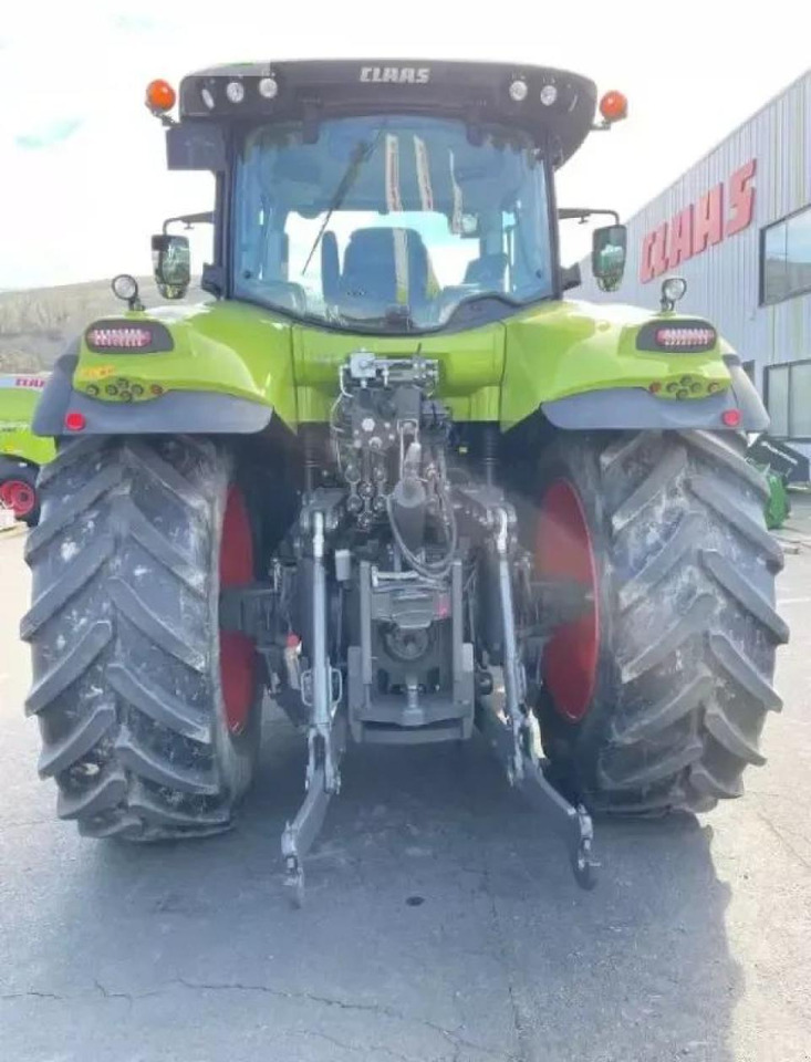 CLAAS axion 830 c matic cebis CMATIC CEBIS - Tracteur agricole: photos 4 CLAAS axion 830 c matic cebis CMATIC CEBIS - Tracteur agricole: photos 4