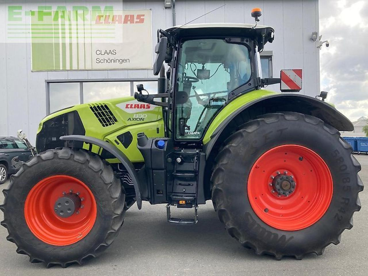 CLAAS axion 830 cmatic - Tracteur agricole: photos 1 CLAAS axion 830 cmatic - Tracteur agricole: photos 1