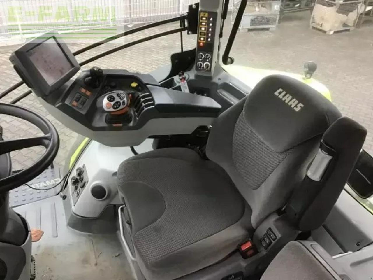 Tracteur agricole CLAAS axion 850 c-matic CMATIC: photos 7