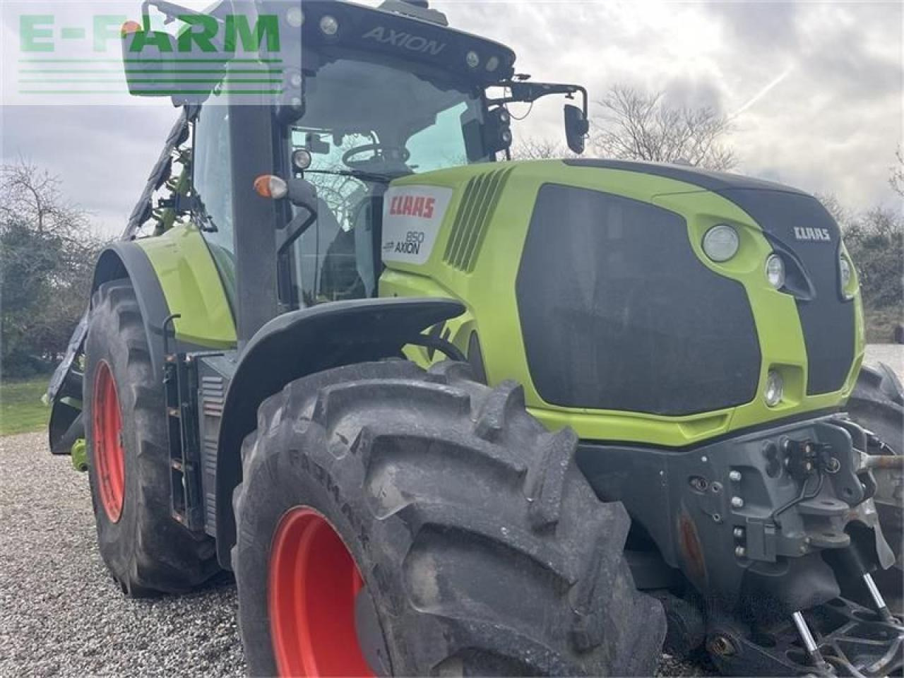 CLAAS axion 850 cmatic nye dæk CMATIC - Tracteur agricole: photos 1 CLAAS axion 850 cmatic nye dæk CMATIC - Tracteur agricole: photos 1