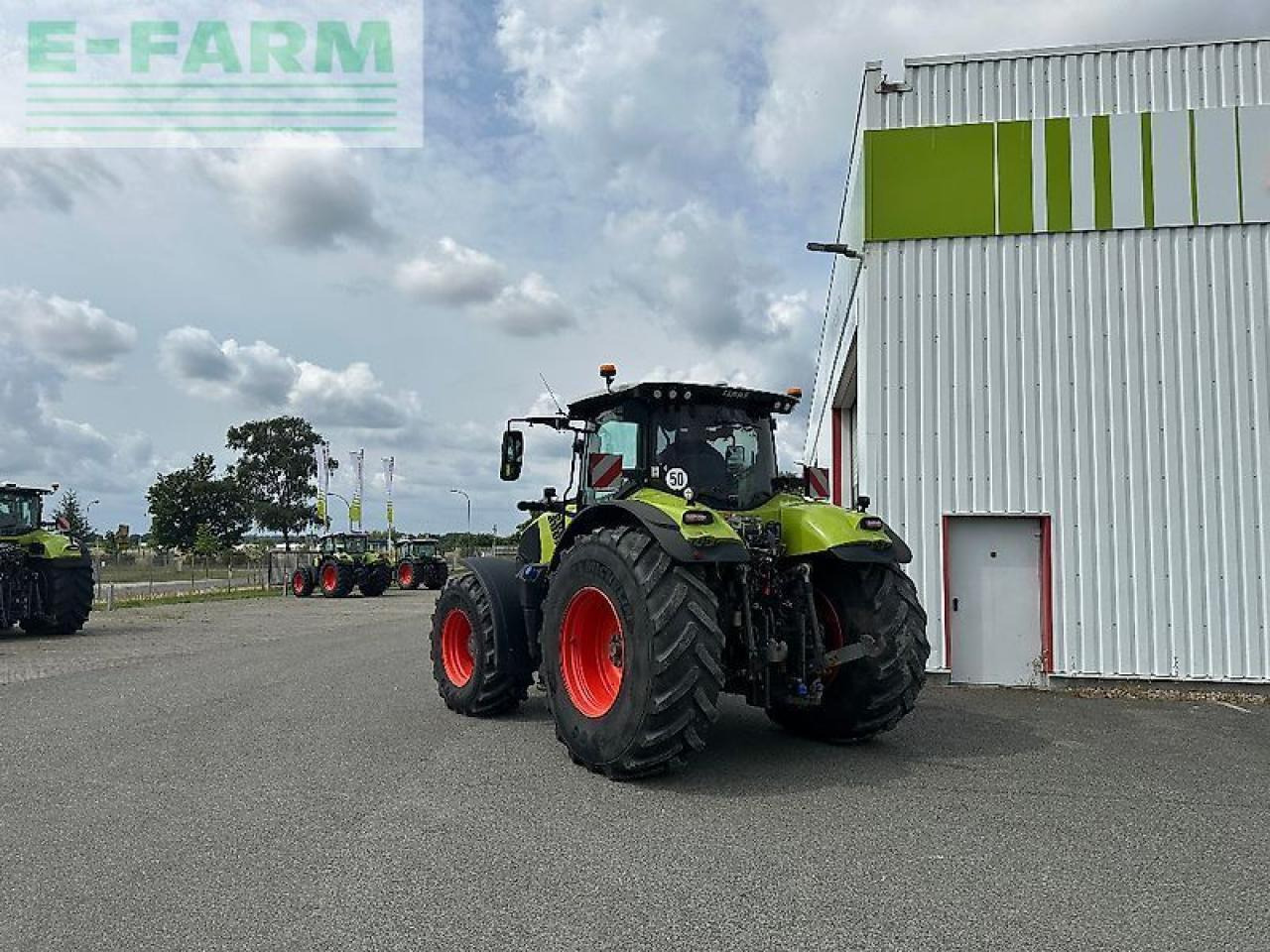 CLAAS axion 870 - Tracteur agricole: photos 5 CLAAS axion 870 - Tracteur agricole: photos 5