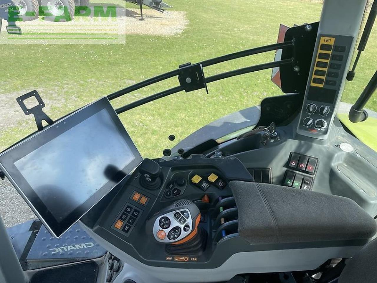 CLAAS axion 870 - Tracteur agricole: photos 3 CLAAS axion 870 - Tracteur agricole: photos 3
