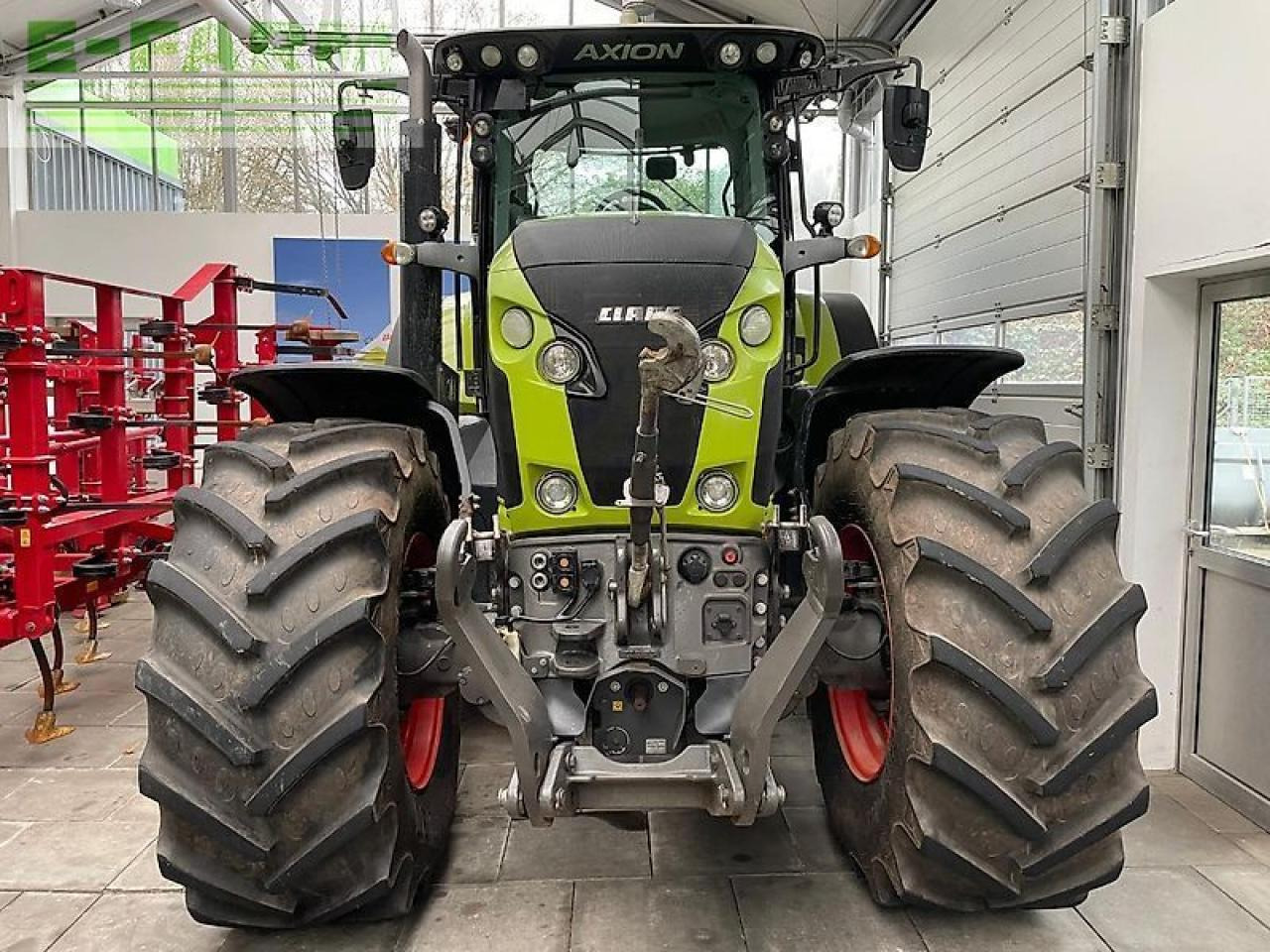CLAAS axion 870 c-matic CMATIC - Tracteur agricole: photos 2 CLAAS axion 870 c-matic CMATIC - Tracteur agricole: photos 2