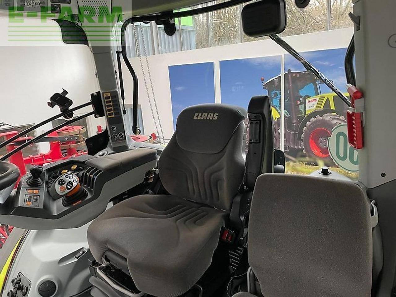 CLAAS axion 870 c-matic CMATIC - Tracteur agricole: photos 5 CLAAS axion 870 c-matic CMATIC - Tracteur agricole: photos 5