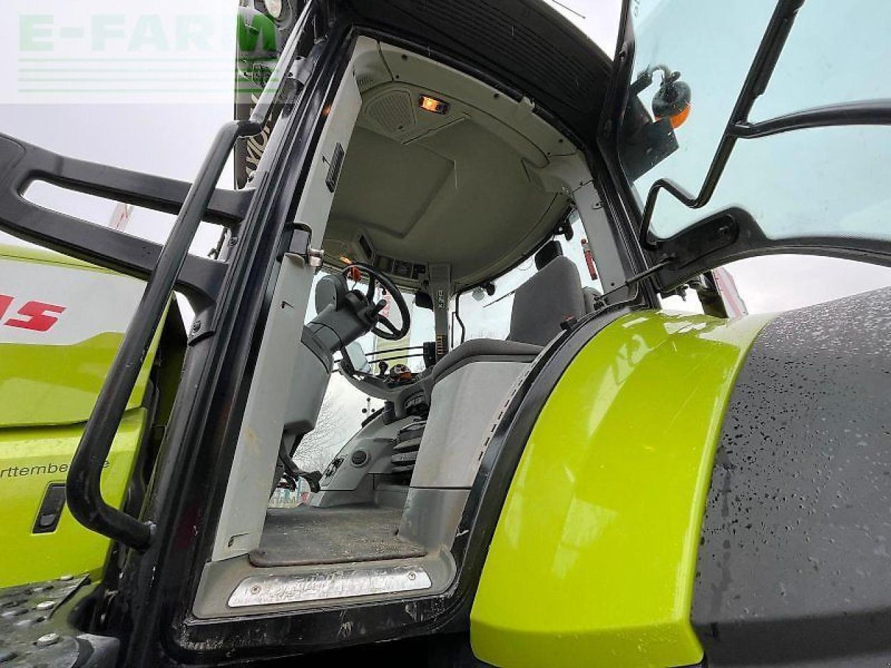 CLAAS axion 870 cmatic cebis CMATIC CEBIS - Tracteur agricole: photos 4 CLAAS axion 870 cmatic cebis CMATIC CEBIS - Tracteur agricole: photos 4