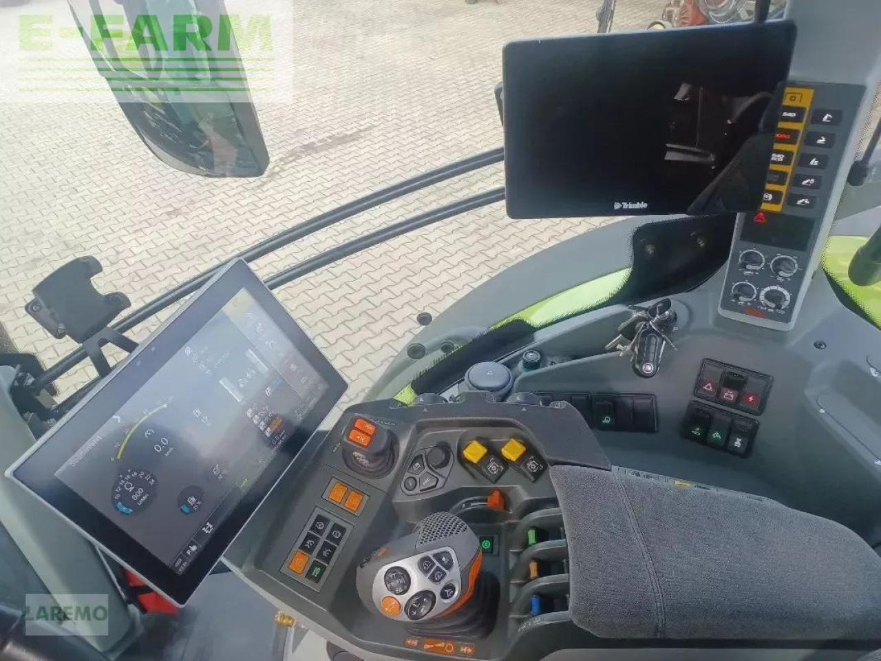 Tracteur agricole CLAAS axion 870 cmatic cebis + mx frontlader t 418 CMATIC CEBIS: photos 14