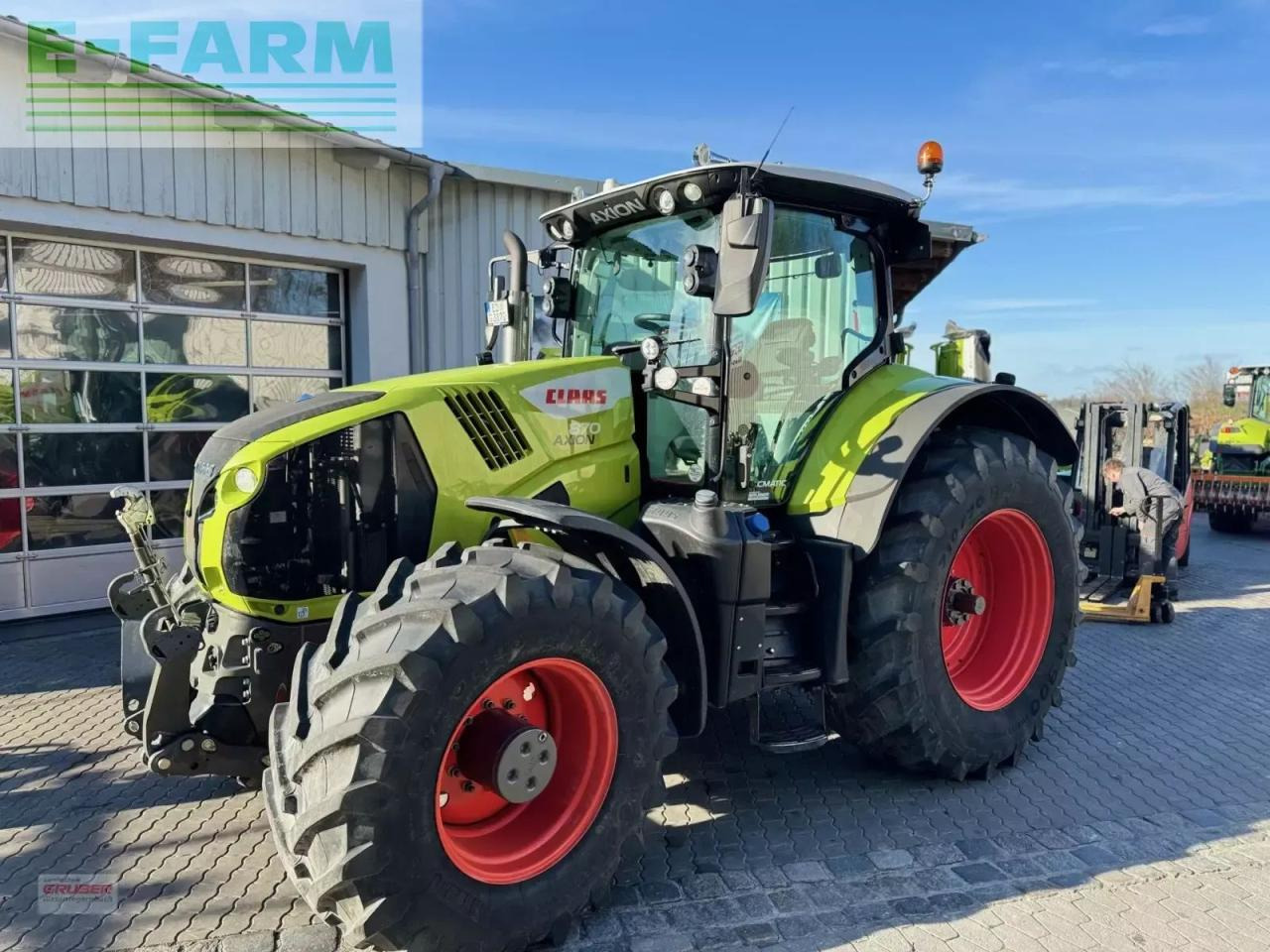 CLAAS axion 870 cmatic cis+ CMATIC CIS+ - Tracteur agricole: photos 1 CLAAS axion 870 cmatic cis+ CMATIC CIS+ - Tracteur agricole: photos 1