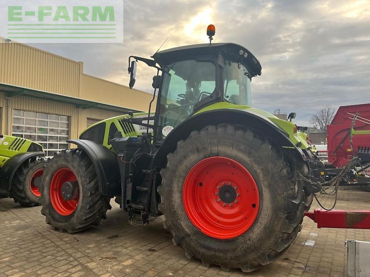 Tracteur agricole CLAAS axion 930 cmatic cis+ CMATIC CIS+: photos 9 Tracteur agricole CLAAS axion 930 cmatic cis+ CMATIC CIS+: photos 9