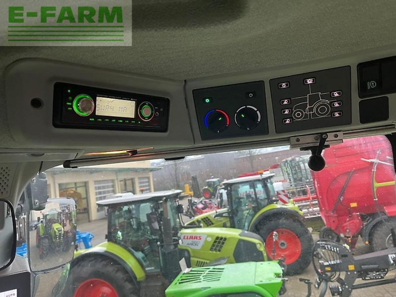 Tracteur agricole CLAAS axion 930 cmatic cis+ CMATIC CIS+: photos 14 Tracteur agricole CLAAS axion 930 cmatic cis+ CMATIC CIS+: photos 14