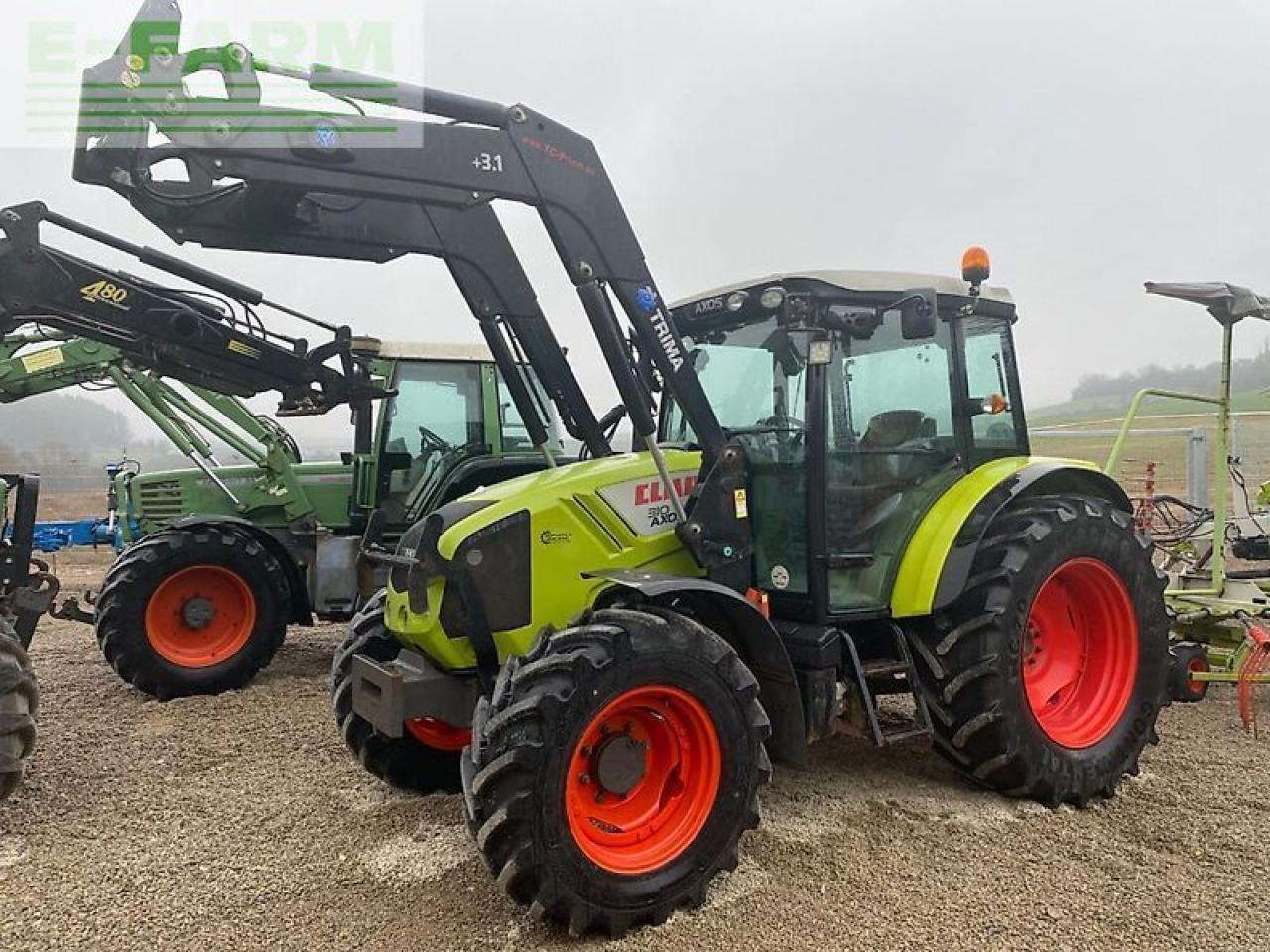 CLAAS axos 310c C - Tracteur agricole: photos 2 CLAAS axos 310c C - Tracteur agricole: photos 2