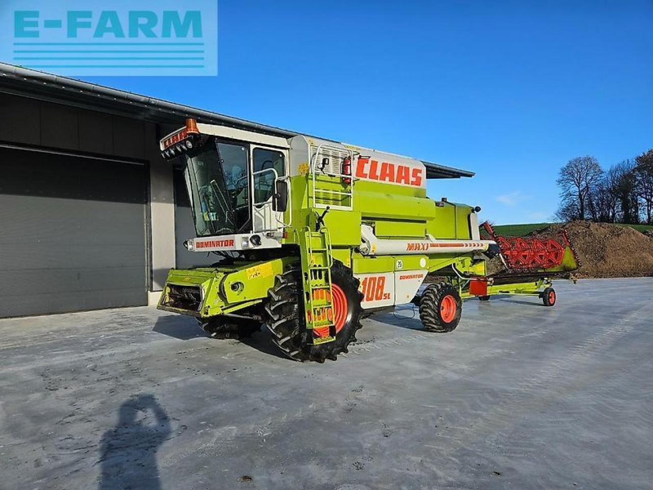 CLAAS dominator 108 sl maxi "gepflegte maschine" - Moissonneuse-batteuse: photos 1 CLAAS dominator 108 sl maxi "gepflegte maschine" - Moissonneuse-batteuse: photos 1