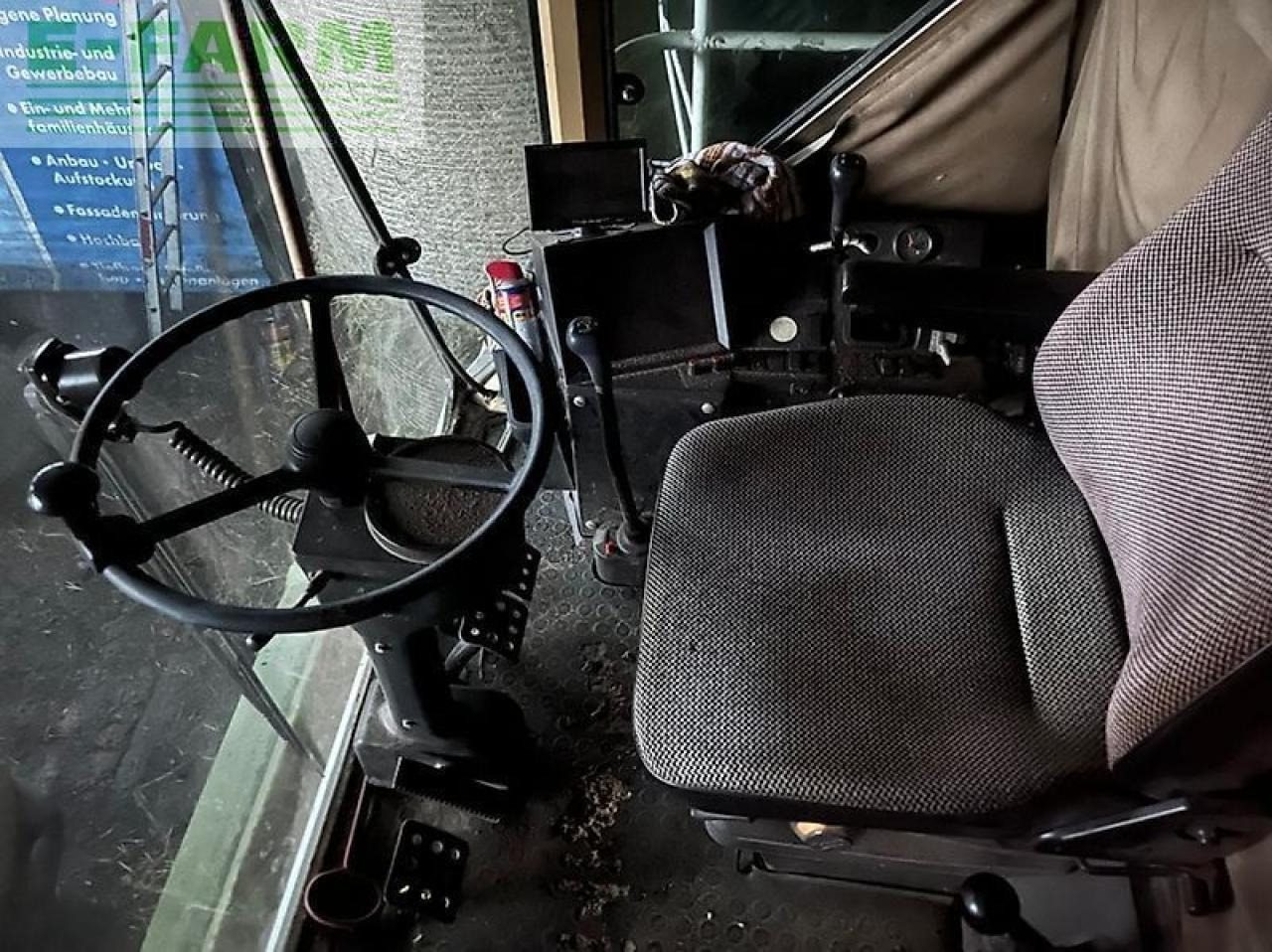 CLAAS dominator 88 s - Moissonneuse-batteuse: photos 4 CLAAS dominator 88 s - Moissonneuse-batteuse: photos 4