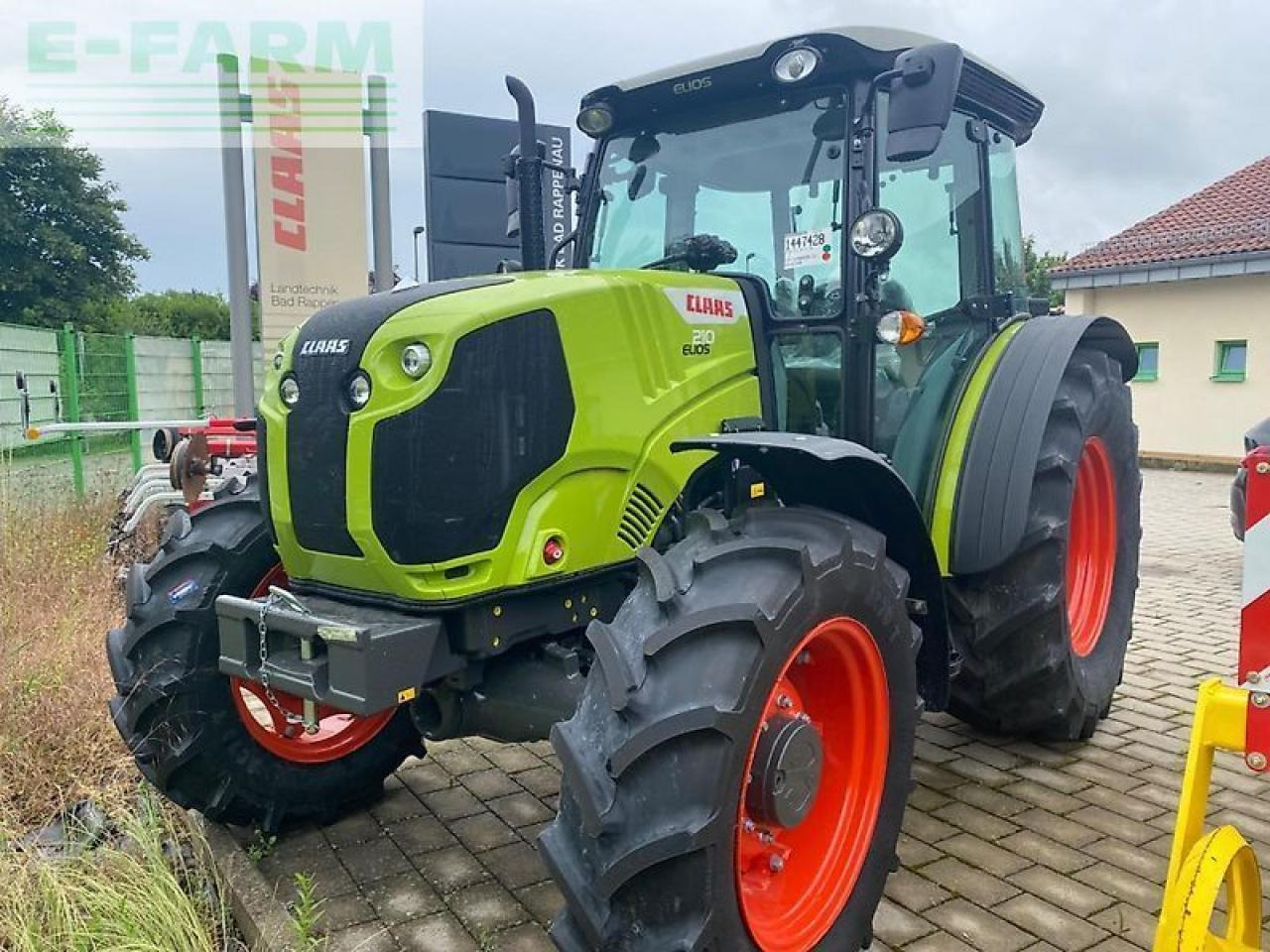 CLAAS elios 210 kabine advanced - Tracteur agricole: photos 1 CLAAS elios 210 kabine advanced - Tracteur agricole: photos 1