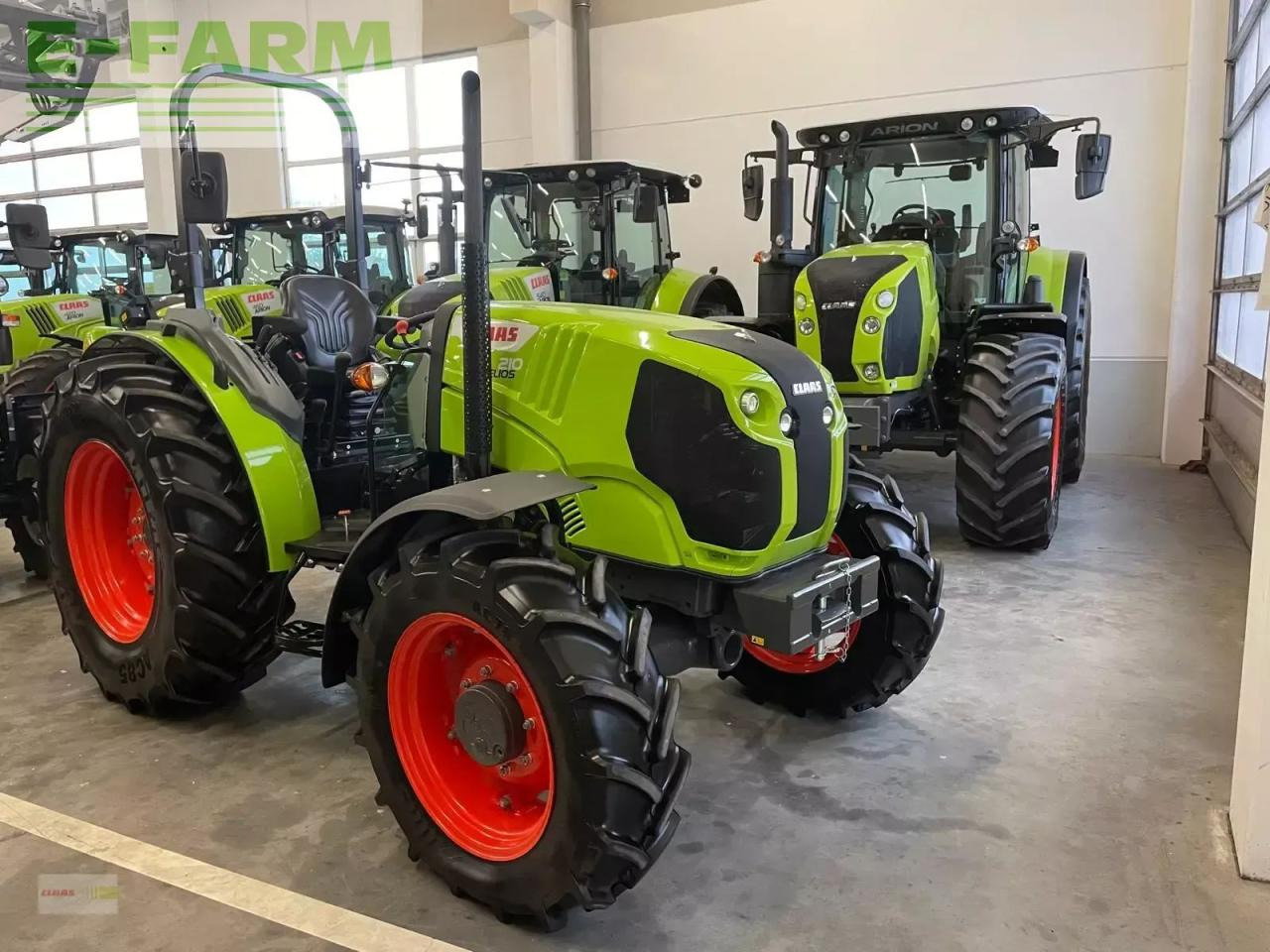 CLAAS elios 210 plattform - Tracteur agricole: photos 1 CLAAS elios 210 plattform - Tracteur agricole: photos 1