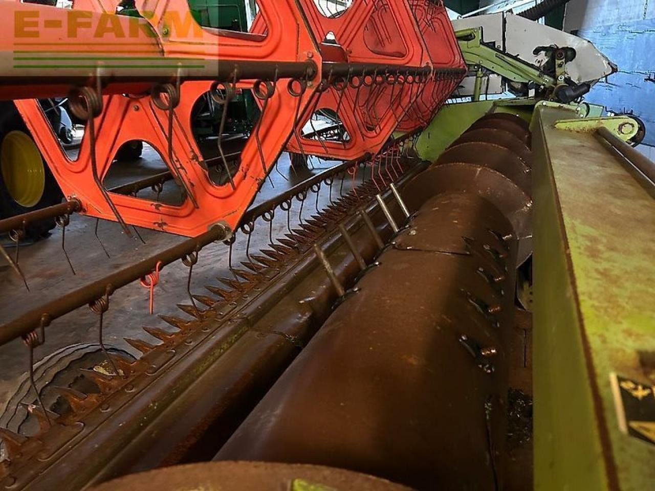 CLAAS lexion 420 - Moissonneuse-batteuse: photos 4 CLAAS lexion 420 - Moissonneuse-batteuse: photos 4