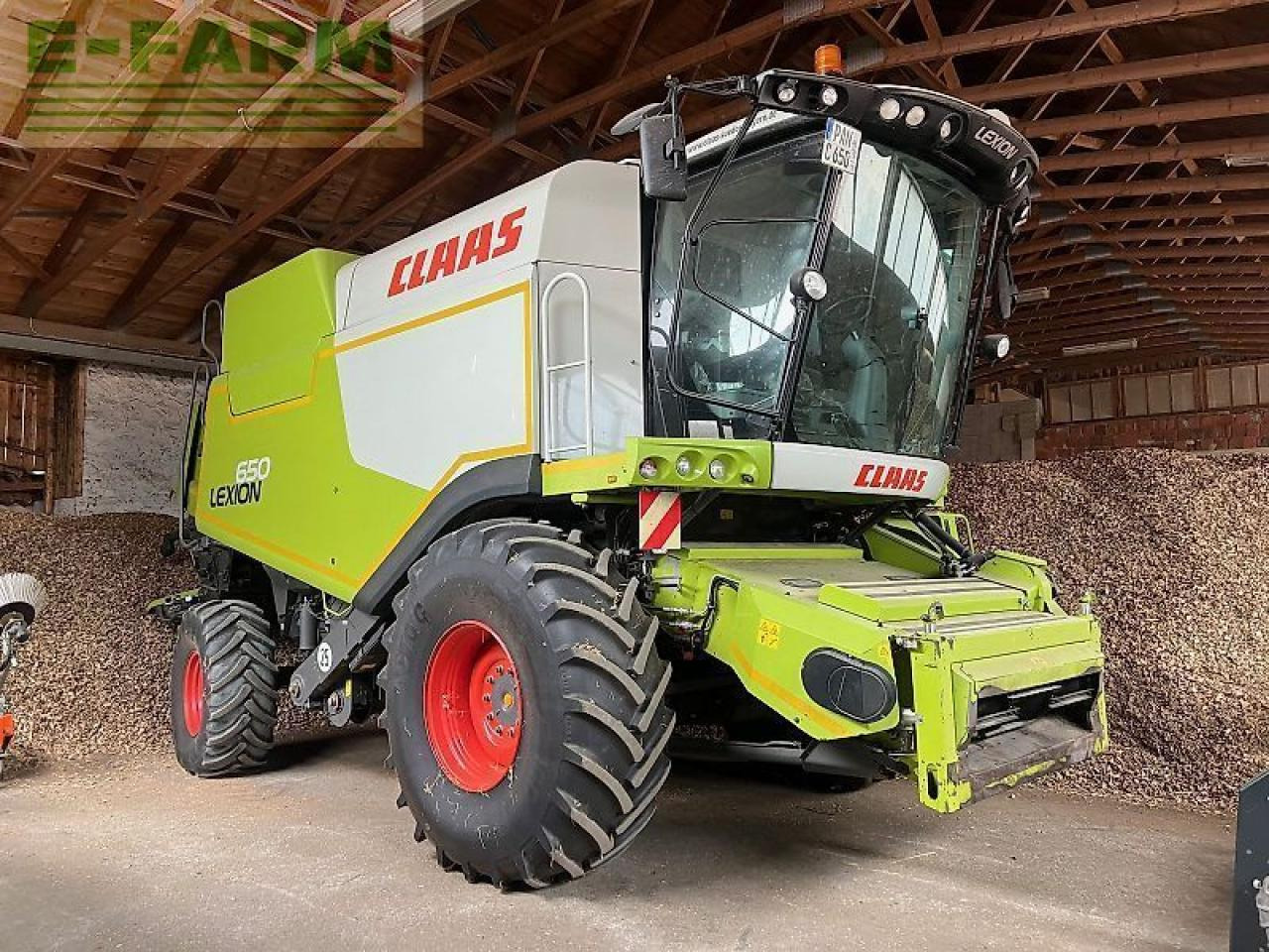CLAAS lexion 650 (stage iiib) - Moissonneuse-batteuse: photos 1 CLAAS lexion 650 (stage iiib) - Moissonneuse-batteuse: photos 1