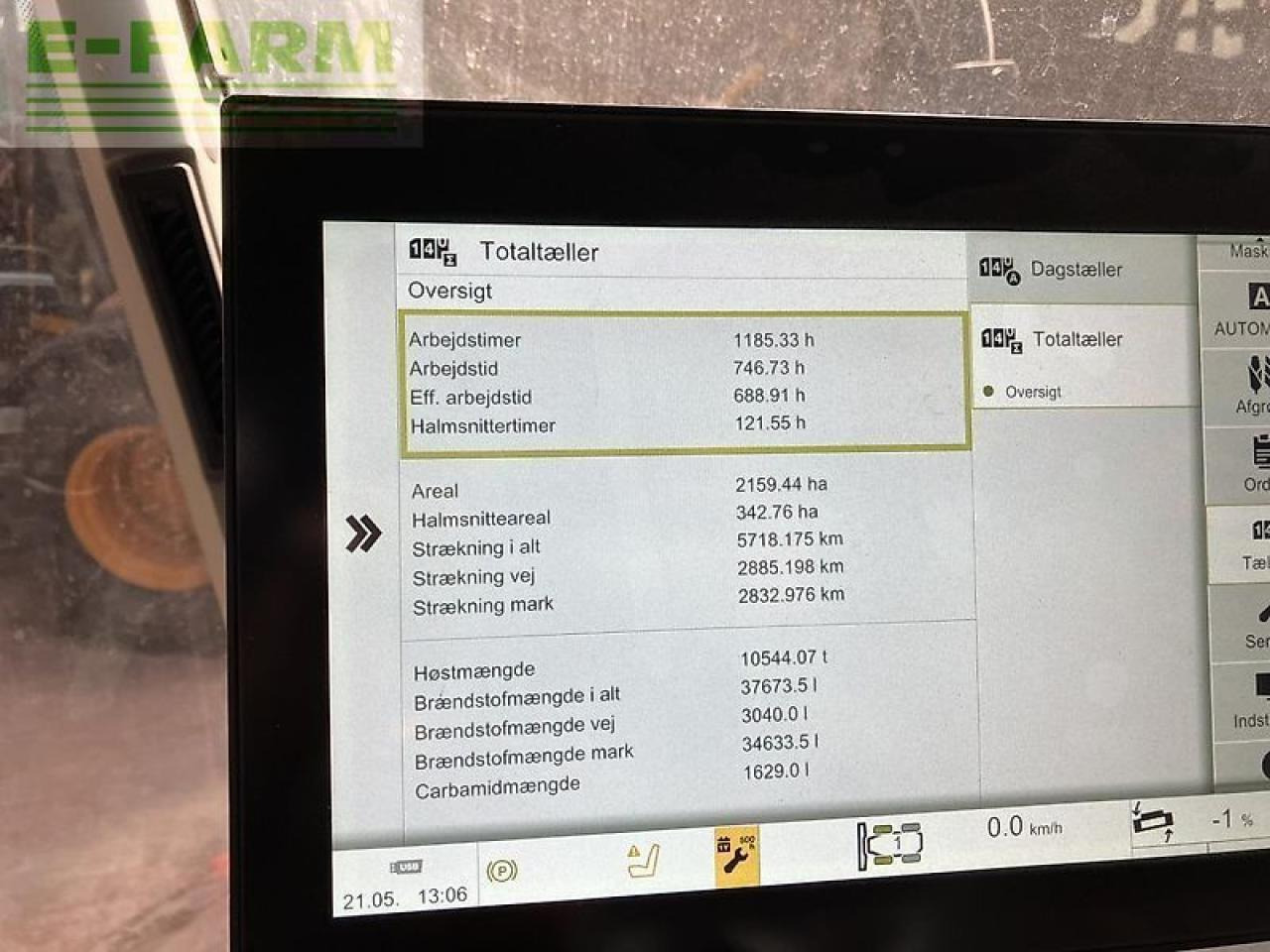 CLAAS lexion 6900 4 wd - Moissonneuse-batteuse: photos 4 CLAAS lexion 6900 4 wd - Moissonneuse-batteuse: photos 4